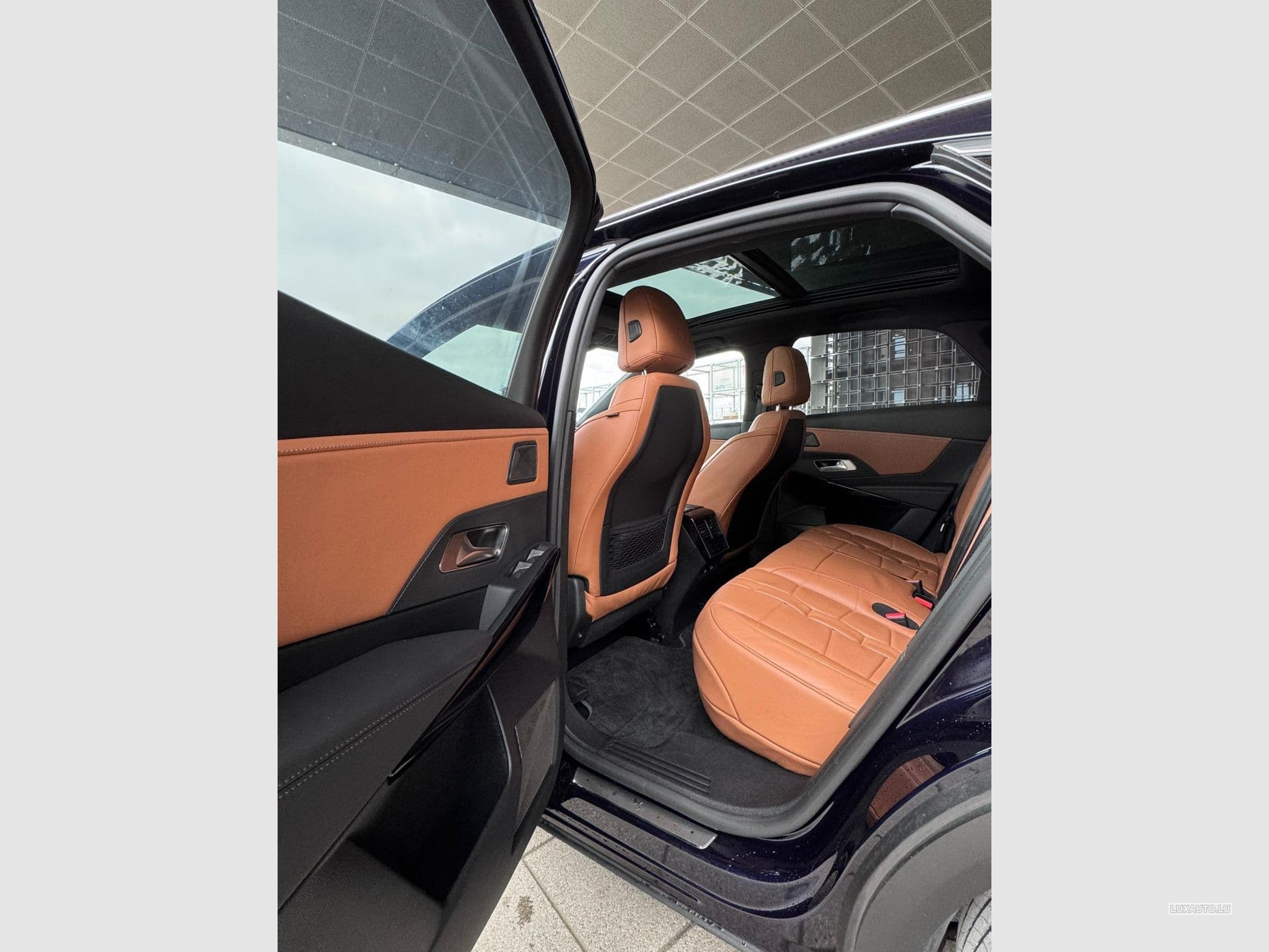 DS Automobiles DS7 E-TENSE 4x4 300ch Grand Chic Opera - Toit Ouvrant (2020) - Foto 10