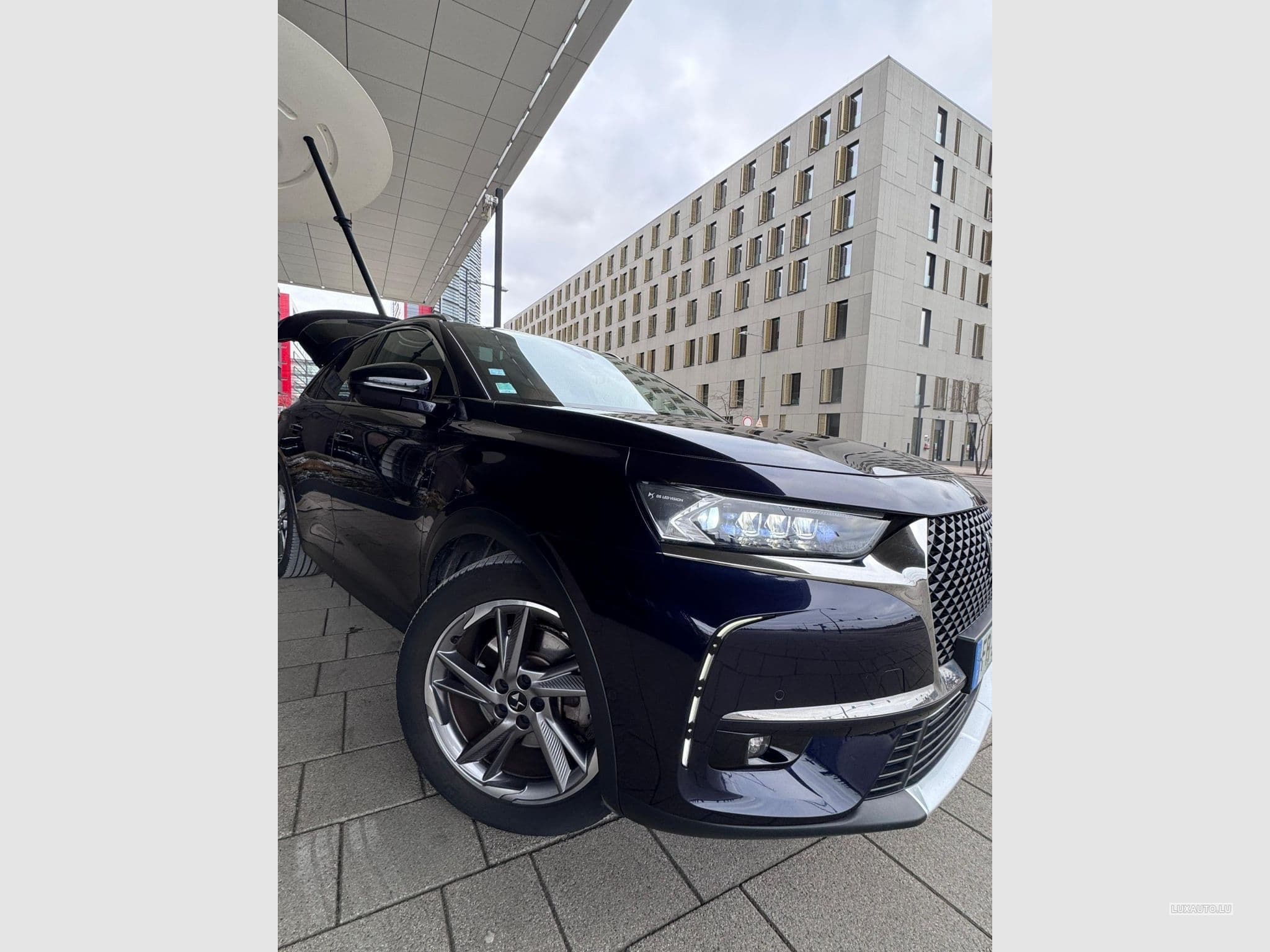 DS Automobiles DS7 E-TENSE 4x4 300ch Grand Chic Opera - Toit Ouvrant (2020) - Foto 3