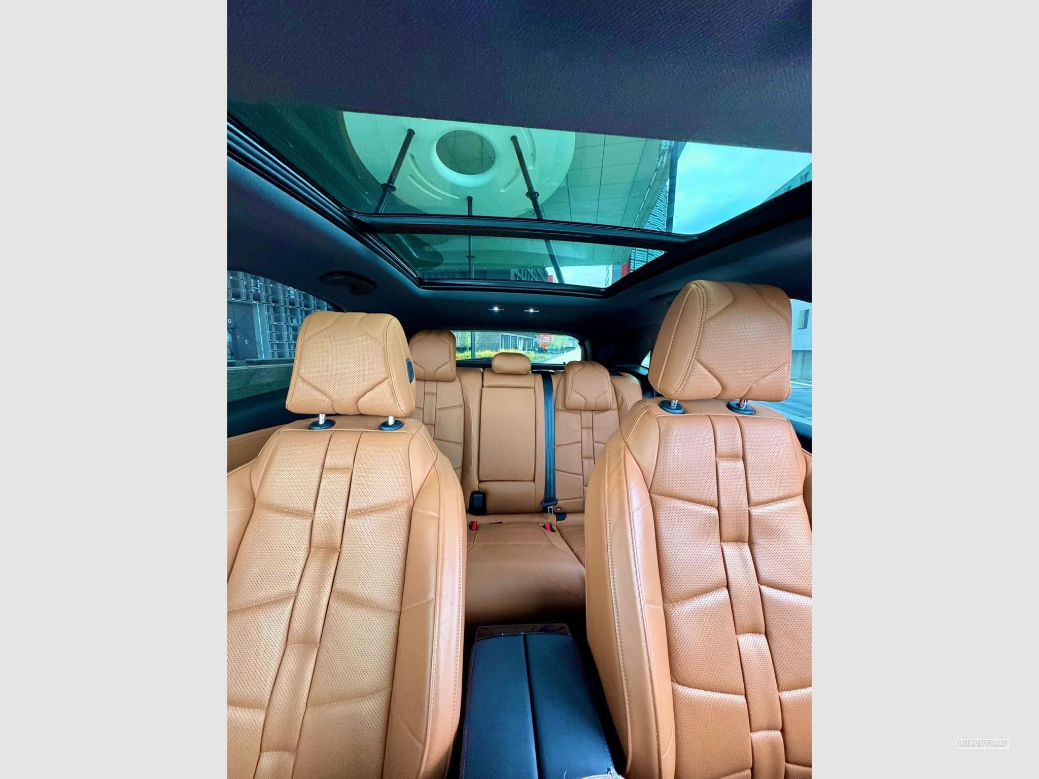 DS Automobiles DS7 E-TENSE 4x4 300ch Grand Chic Opera - Toit Ouvrant (2020) - Foto 4