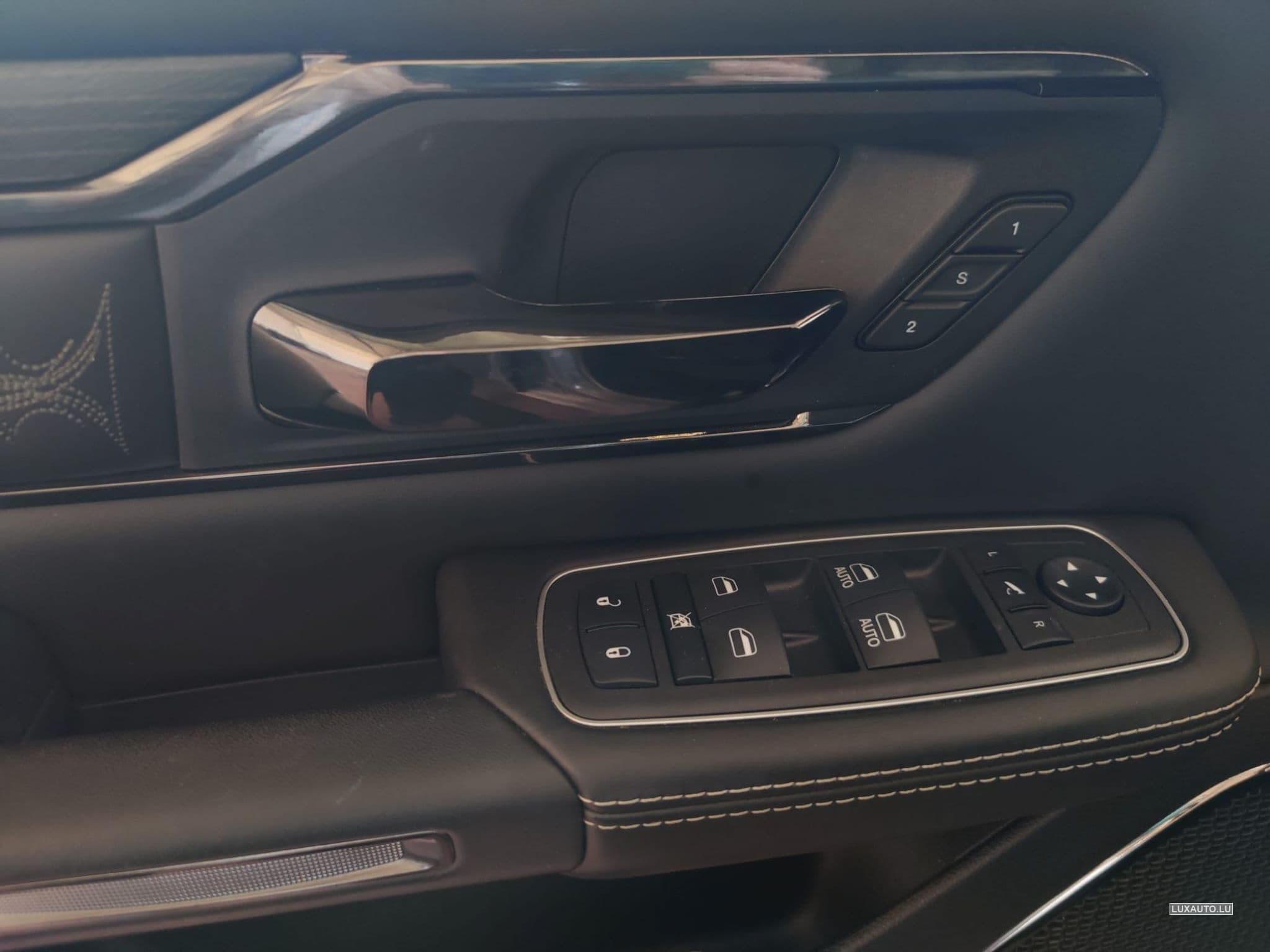 Dodge RAM 5.7 Benzon. LPG Hybride (2023) - Foto 13