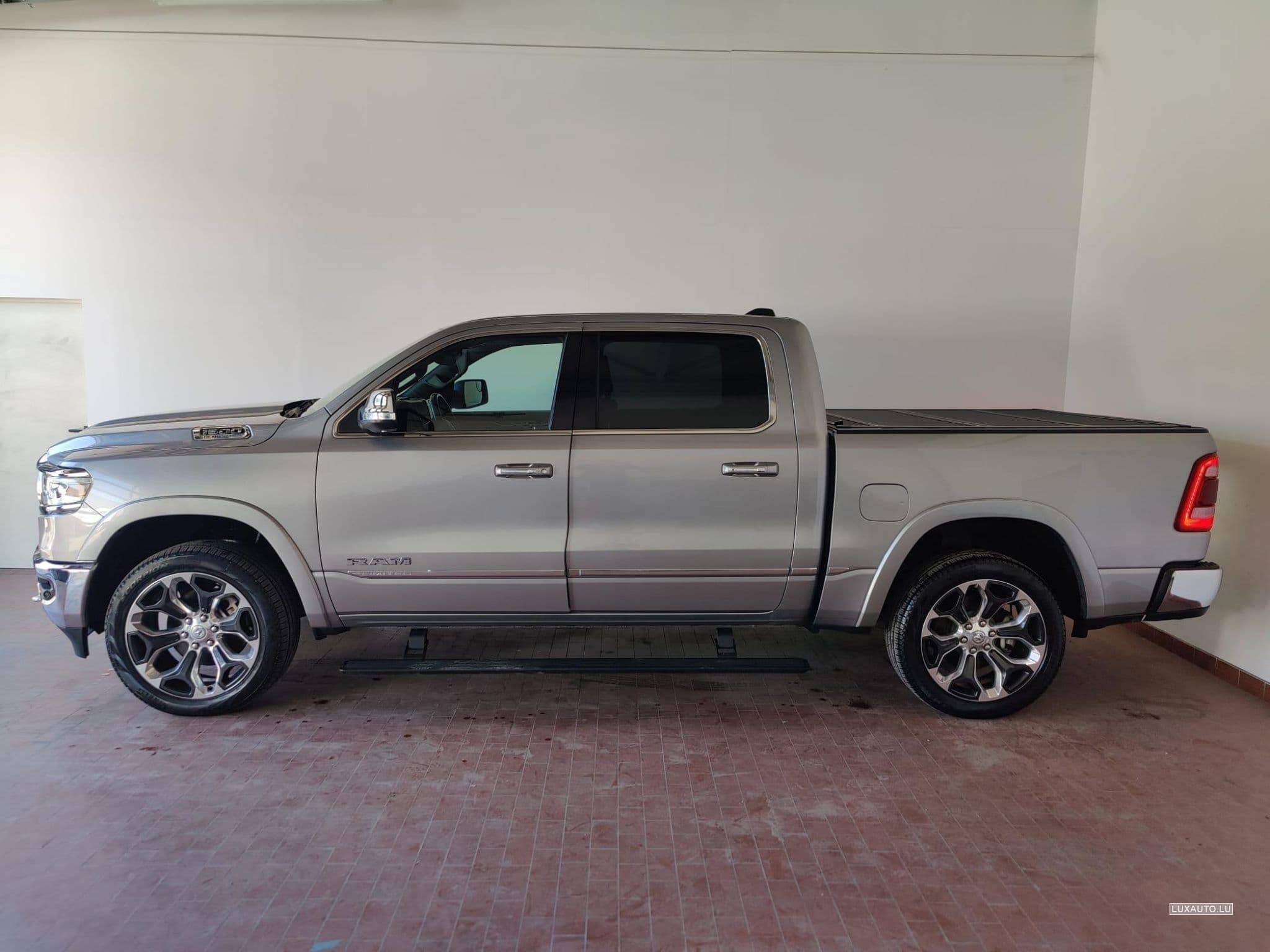 Dodge RAM 5.7 Benzon. LPG Hybride (2023) - Foto 4