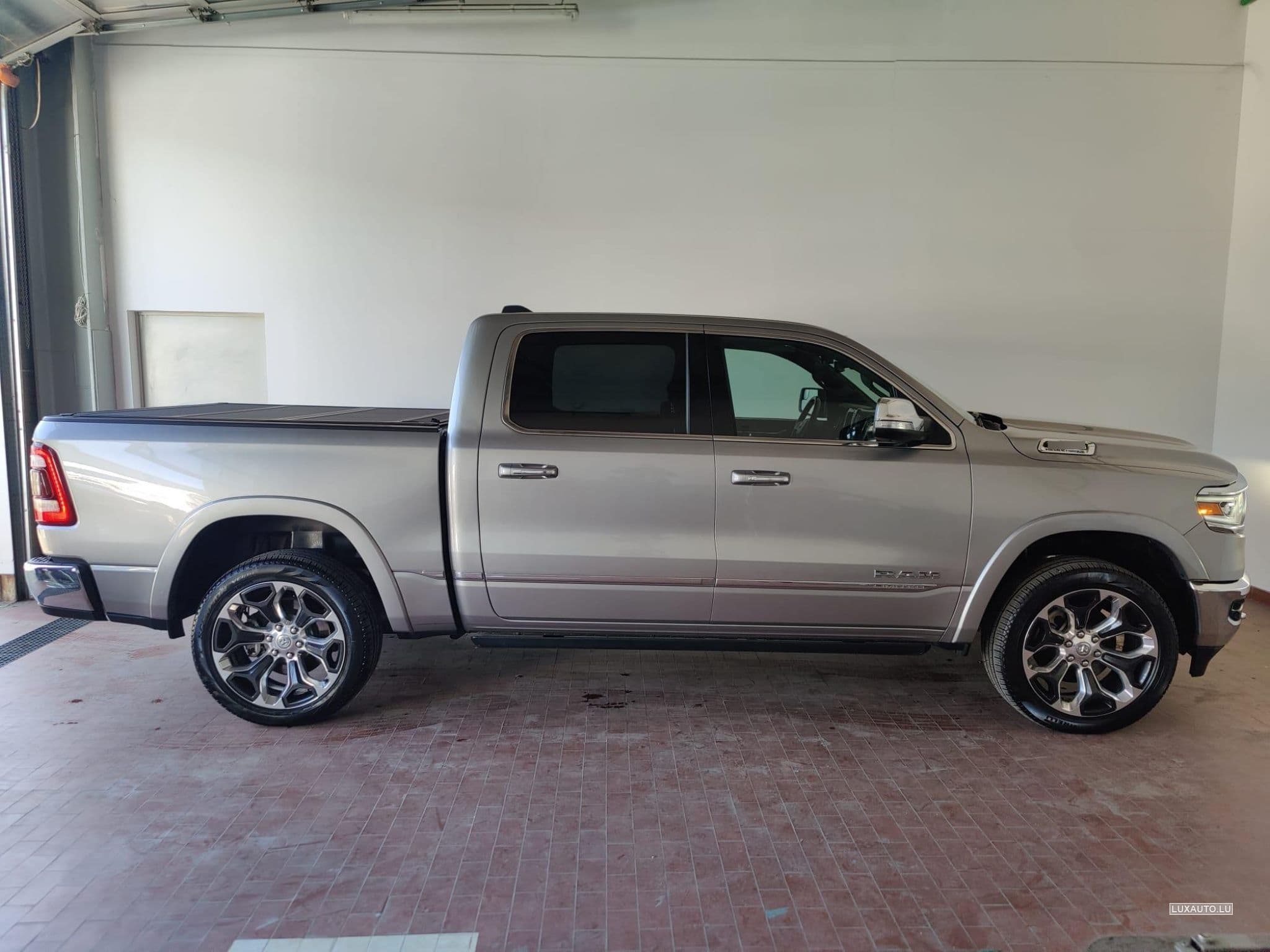 Dodge RAM 5.7 Benzon. LPG Hybride (2023) - Foto 5