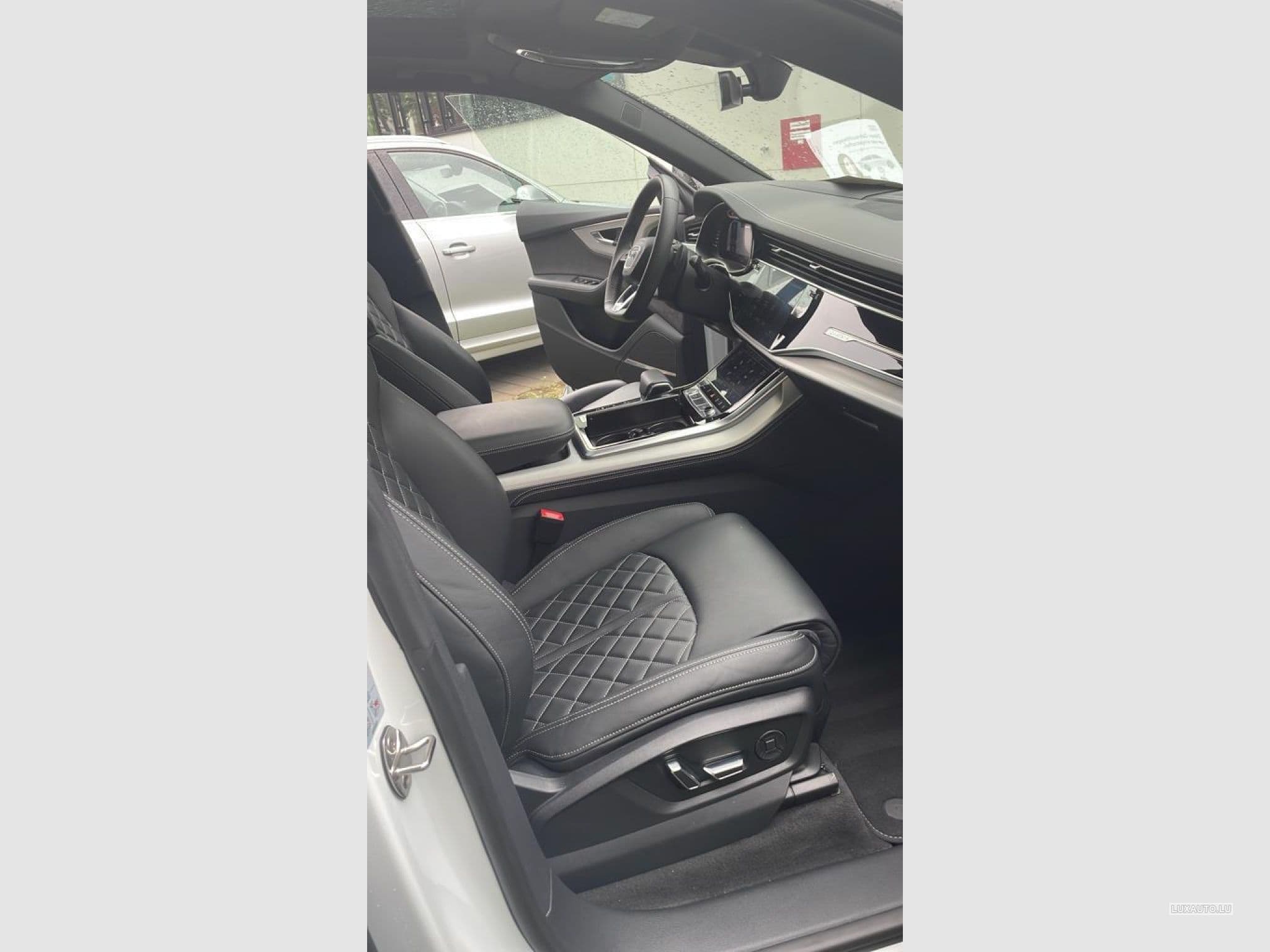 Audi Q8 S-line (2020) - Photo 3