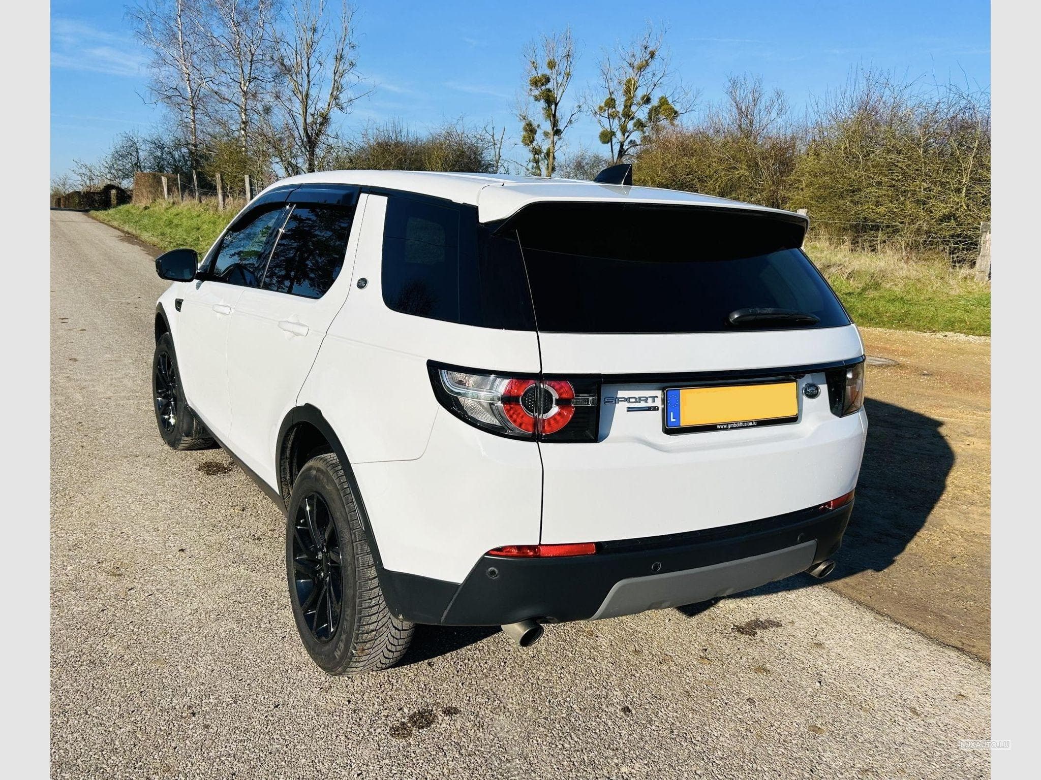 Land-Rover Discovery Sport Sport 4x4 (2017) - Photo 5