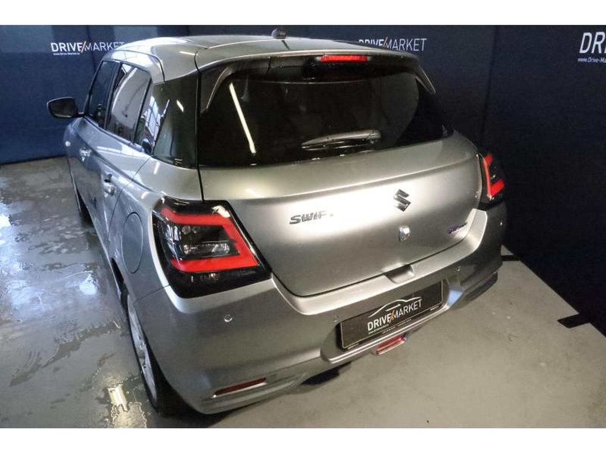 Suzuki Swift GL+ (2024) - Foto 11