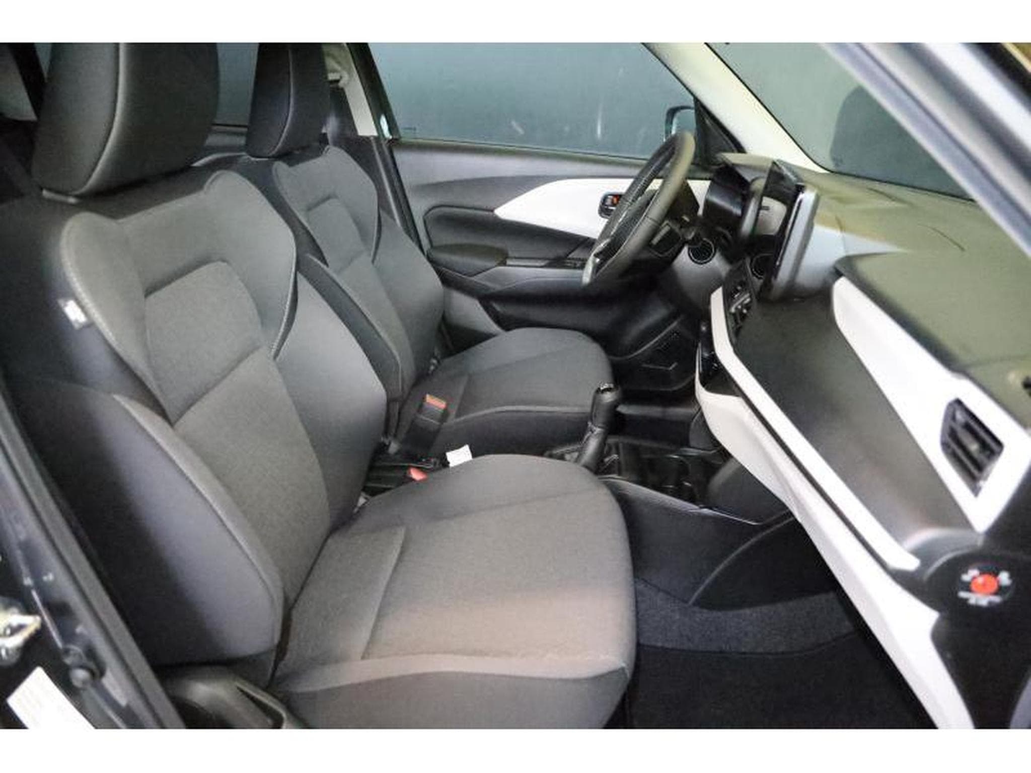 Suzuki Swift GL+ (2024) - Foto 14