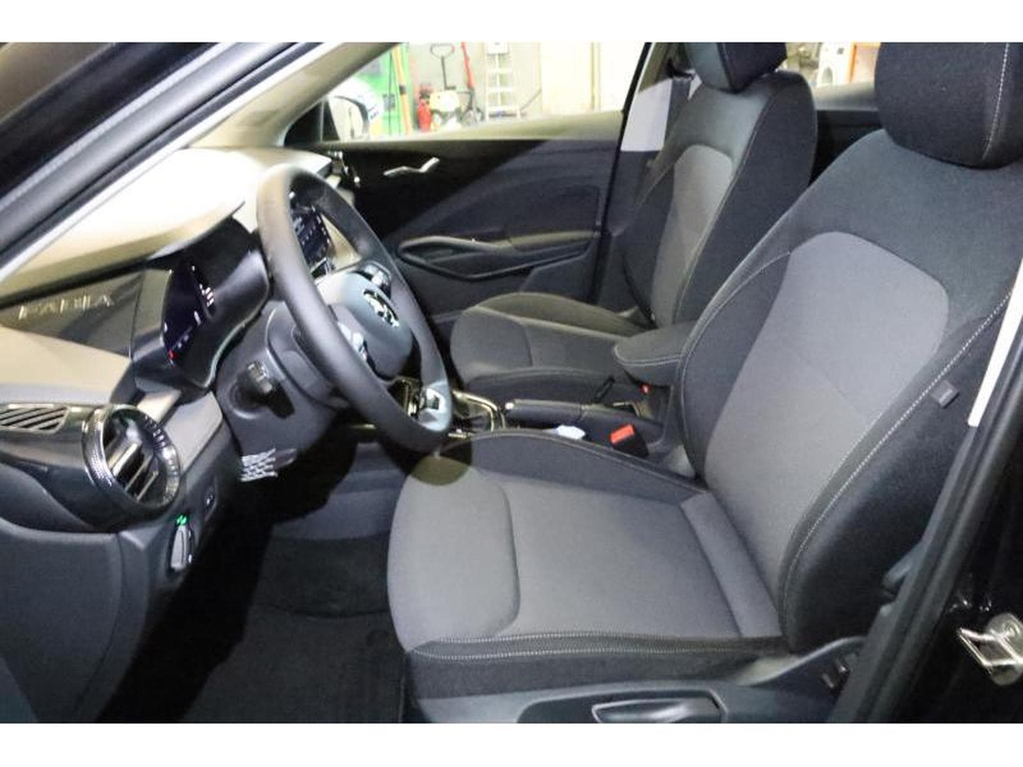 Skoda Fabia Selection (2024) - Foto 16