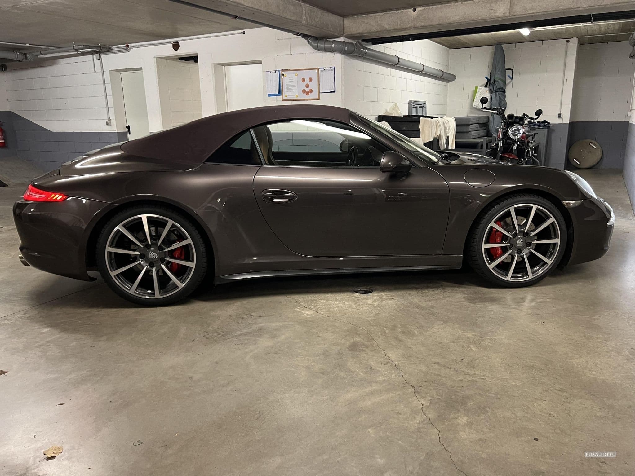 Porsche 911 Carrera 4s (2014) - Photo 3