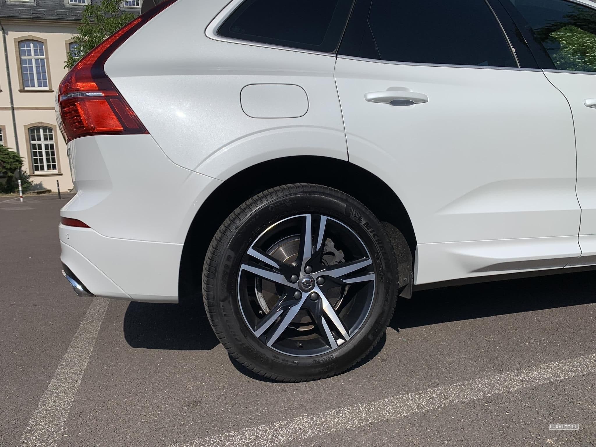 Volvo XC60 R-Design (2019) - Foto 10