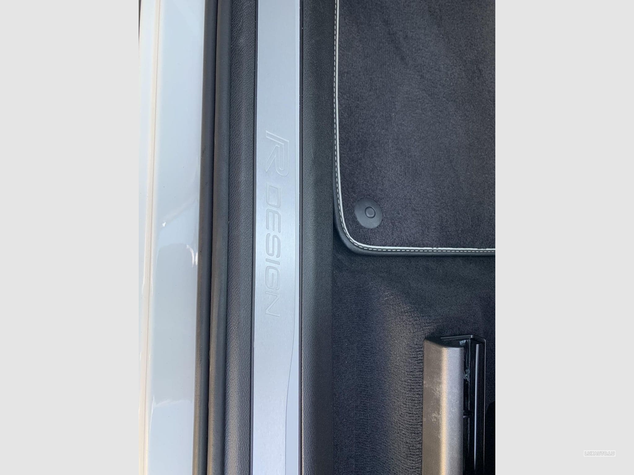 Volvo XC60 R-Design (2019) - Foto 3