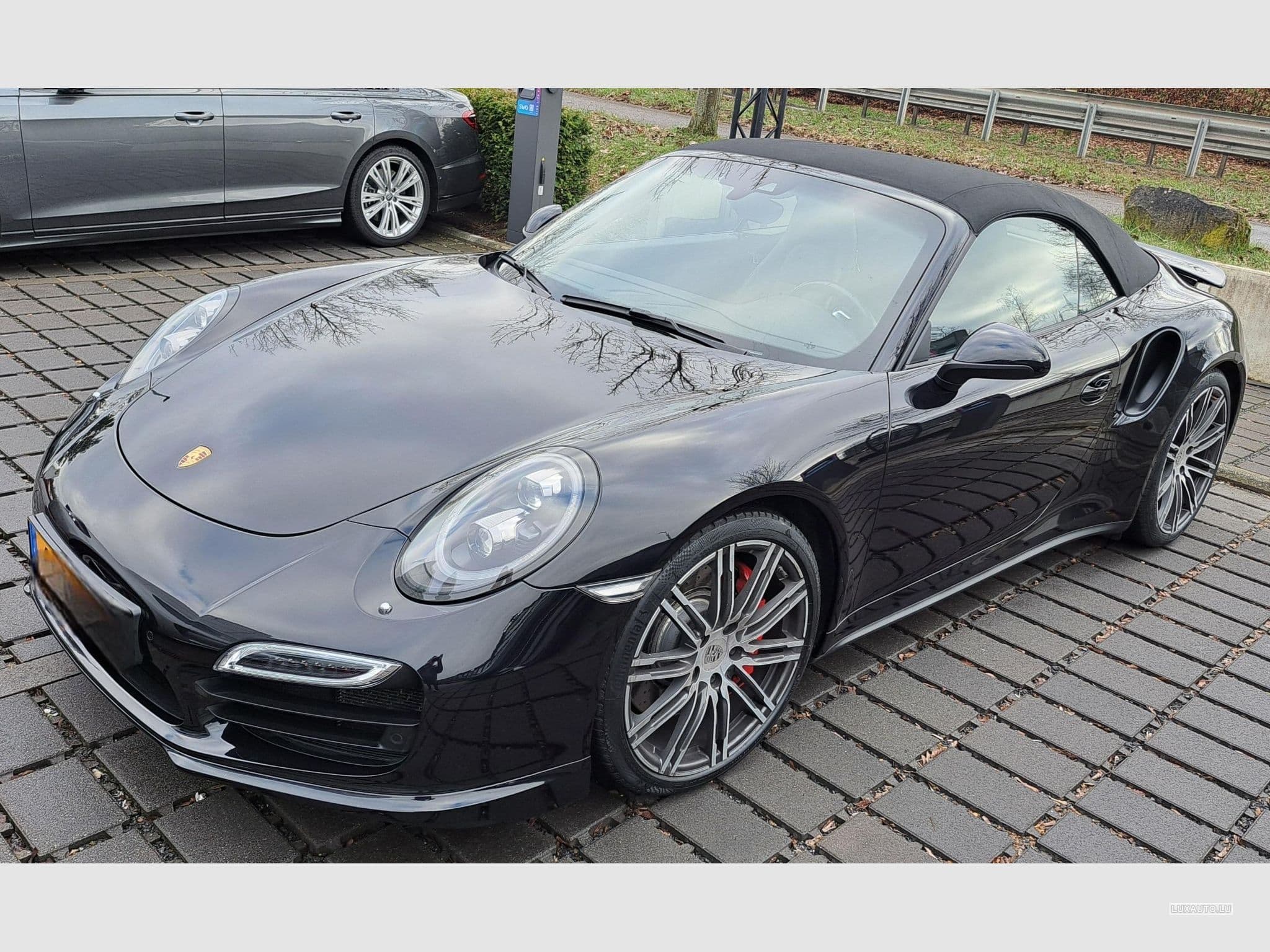 Porsche 911 991.1 Turbo Cabriolet (2015) - Photo 3