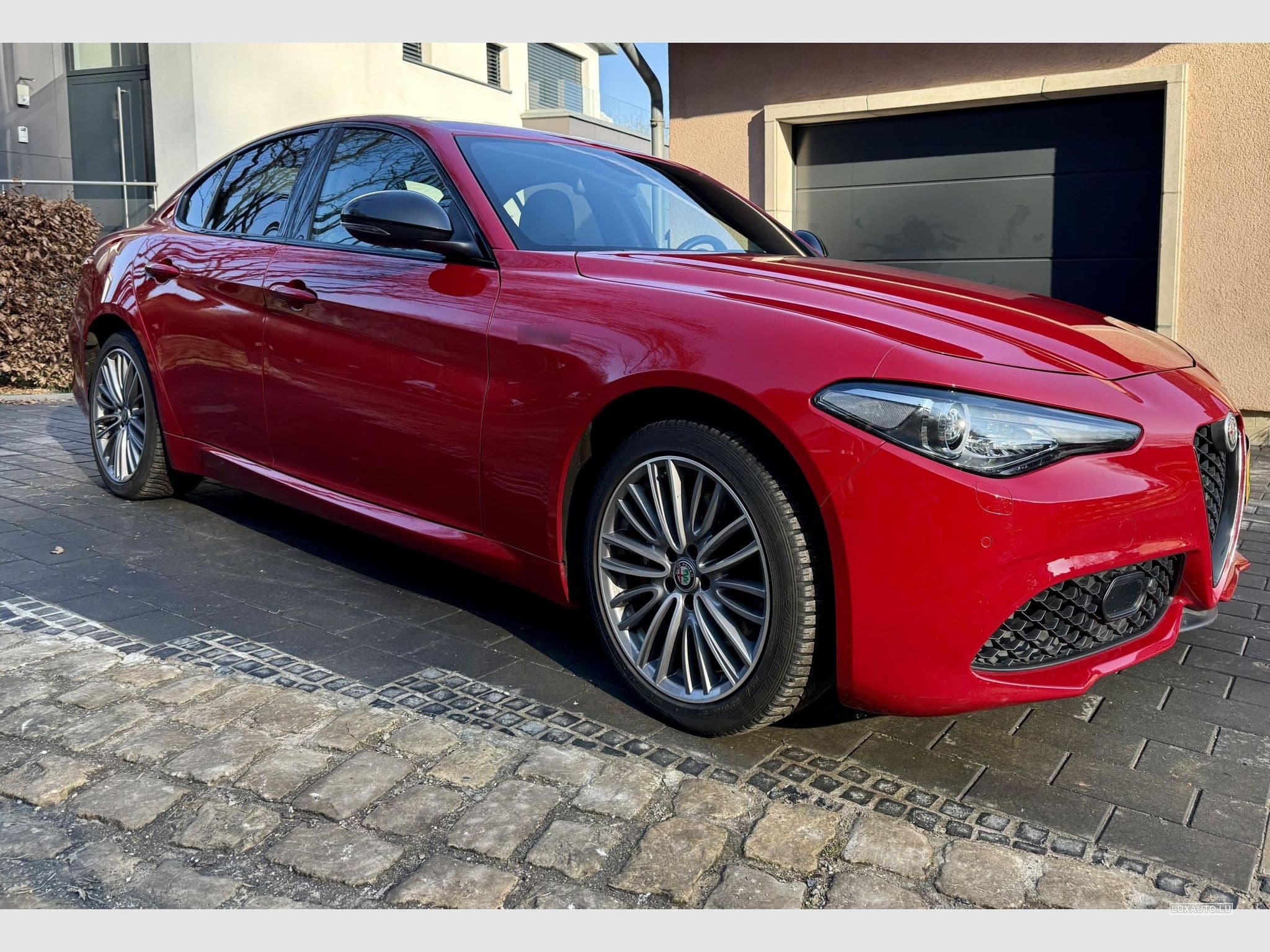 Alfa-Romeo Giulia Q4 Veloce 2.0 Turbo (2021) - Foto 2