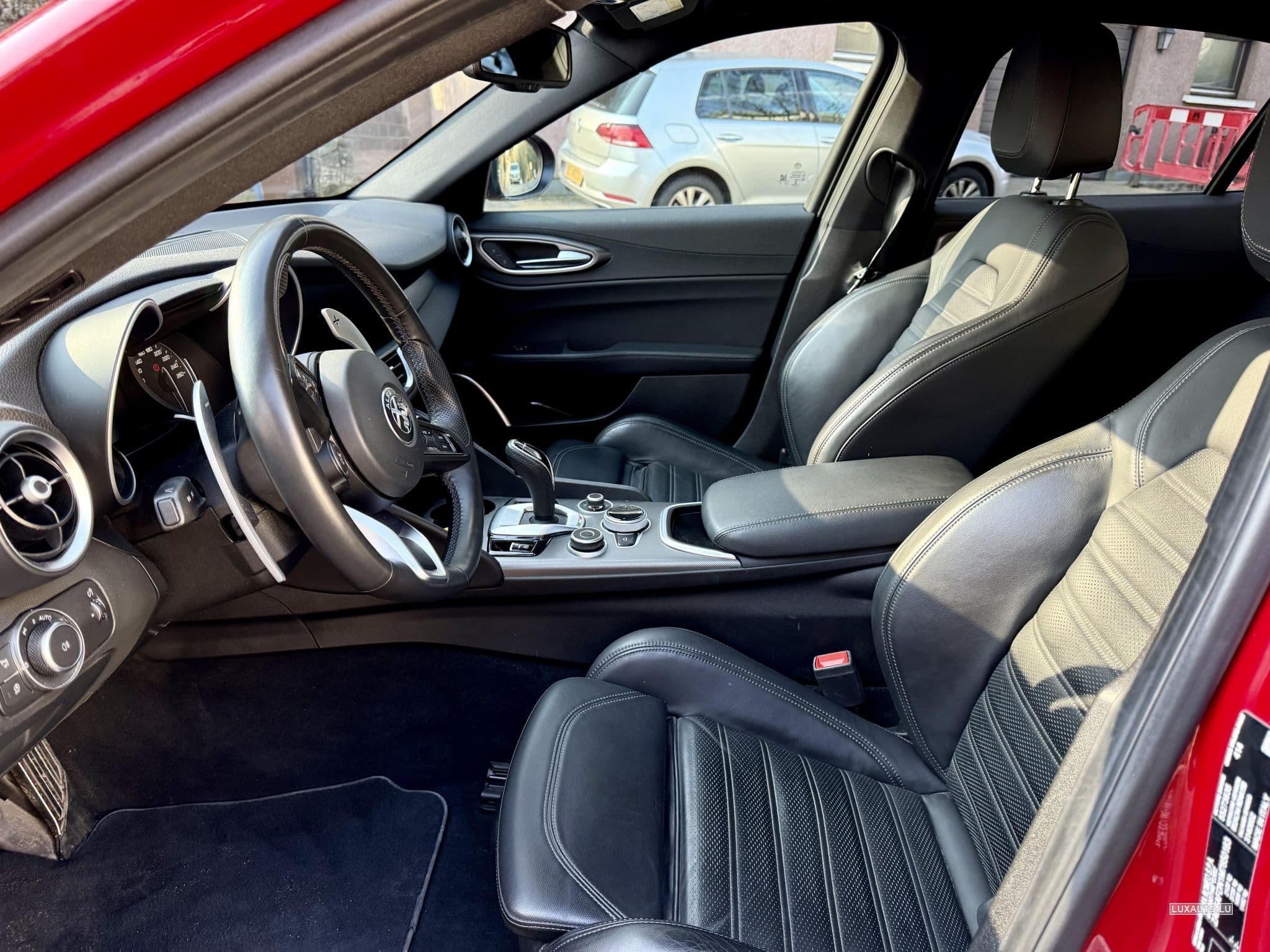 Alfa-Romeo Giulia Q4 Veloce 2.0 Turbo (2021) - Foto 6