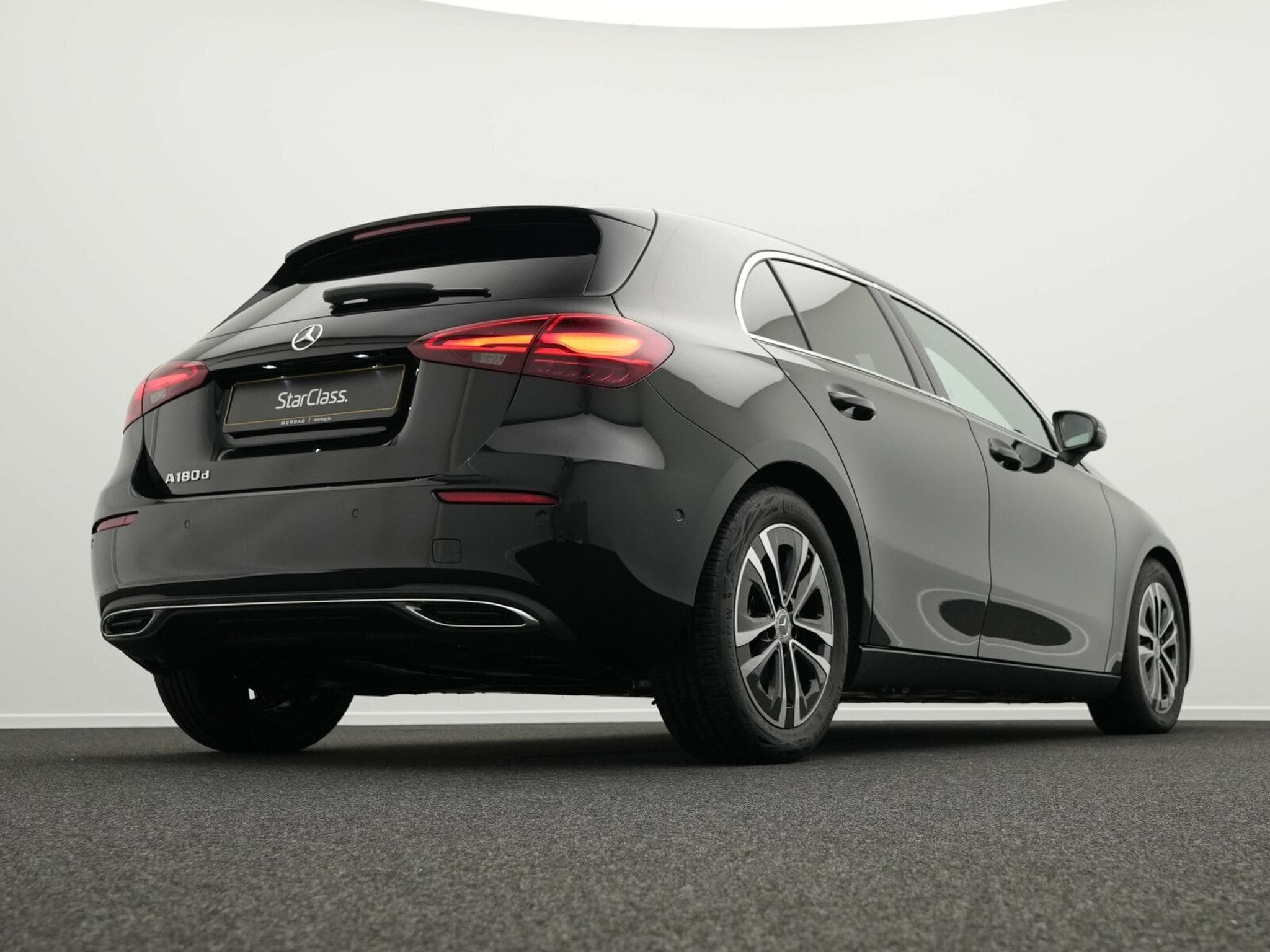 Mercedes A 180 d Progressive LED+Kamera+MBUX (2023) - Photo 9