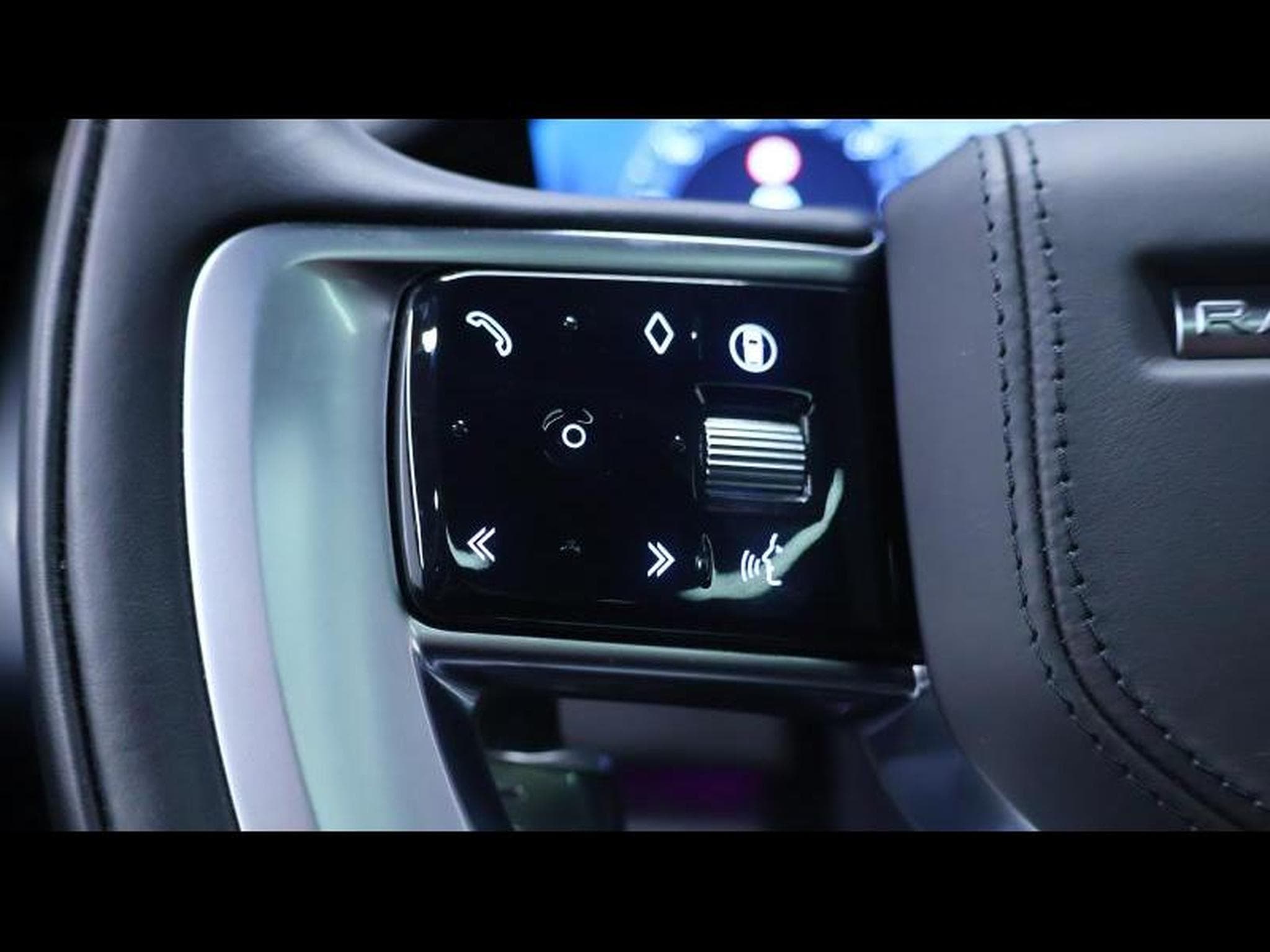 Land-Rover Range Rover P550e Autobiography SWB AWD Auto (2024) - Foto 17