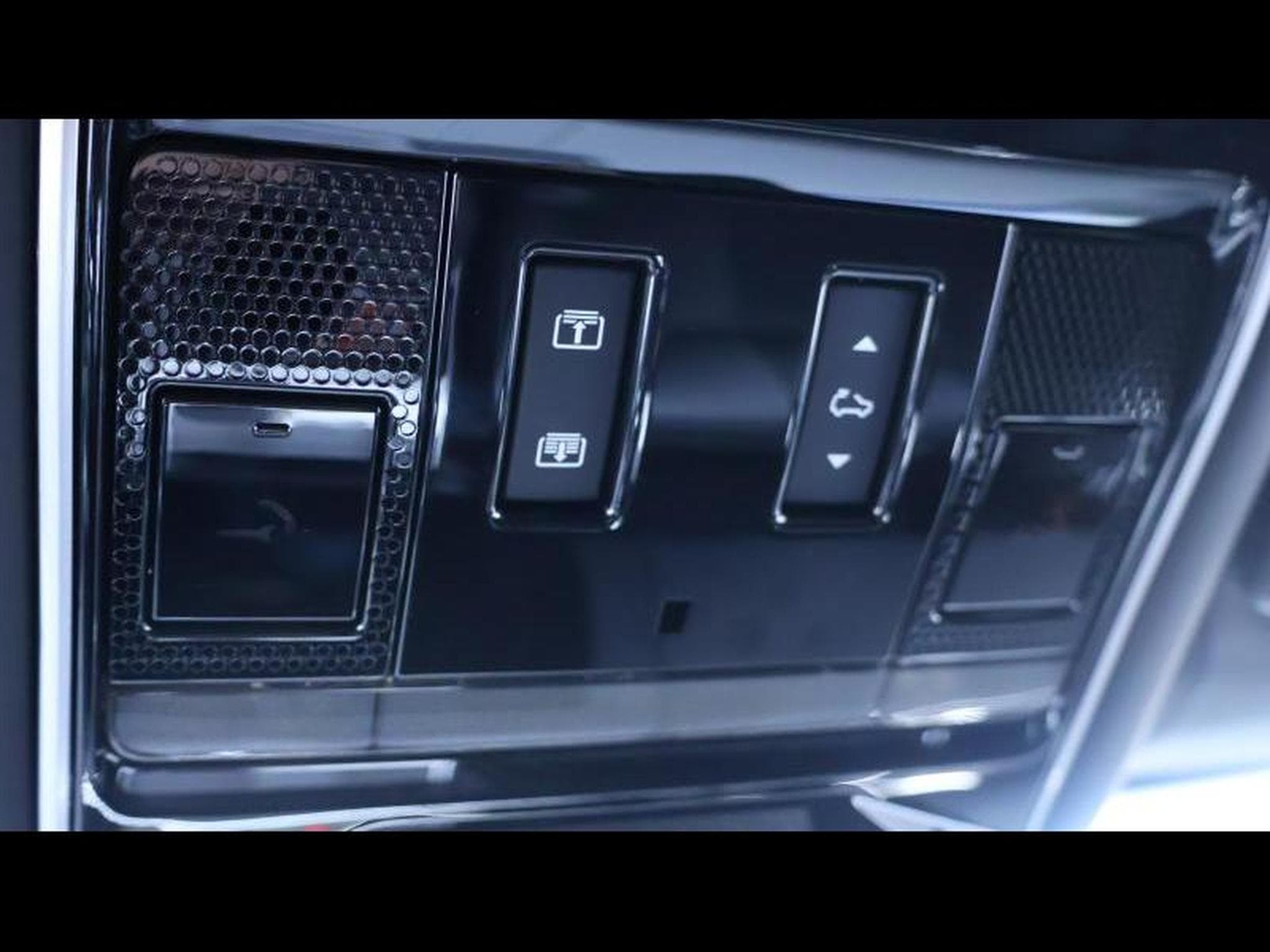 Land-Rover Range Rover P550e Autobiography SWB AWD Auto (2024) - Foto 28