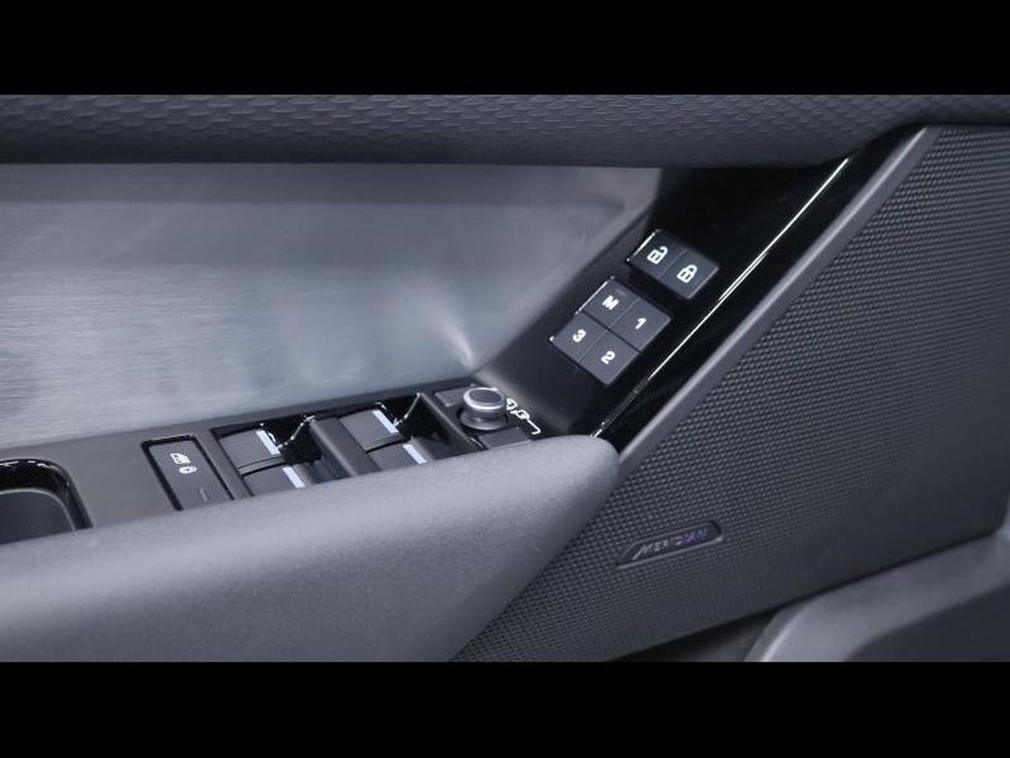 Land-Rover Range Rover Velar D200 R-Dynamic SE AWD AUTO (2023) - Foto 23