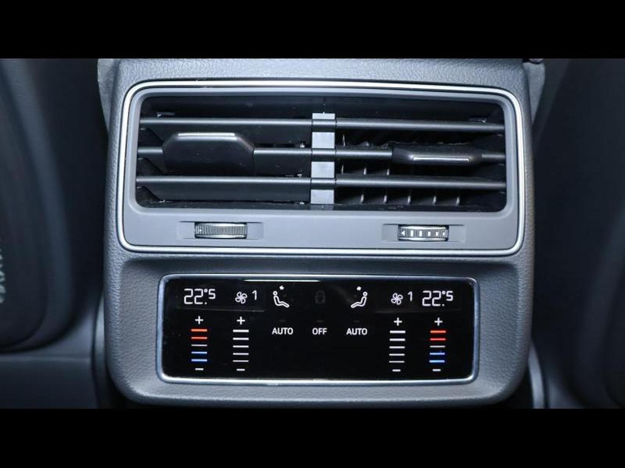 Audi RSQ8 4.0 TFSI 600 Quattro (2021) - Photo 16