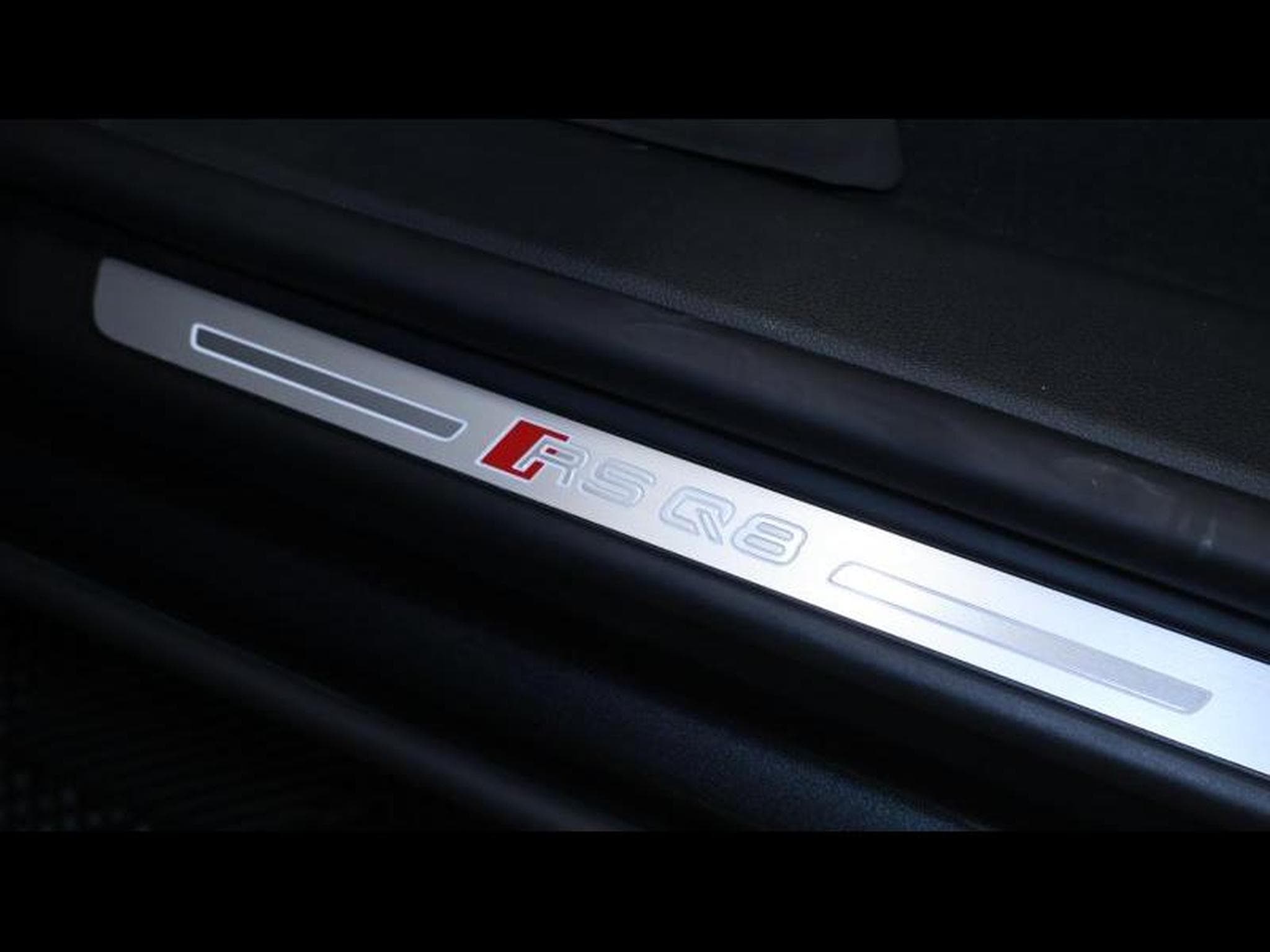 Audi RSQ8 4.0 TFSI 600 Quattro (2021) - Photo 28