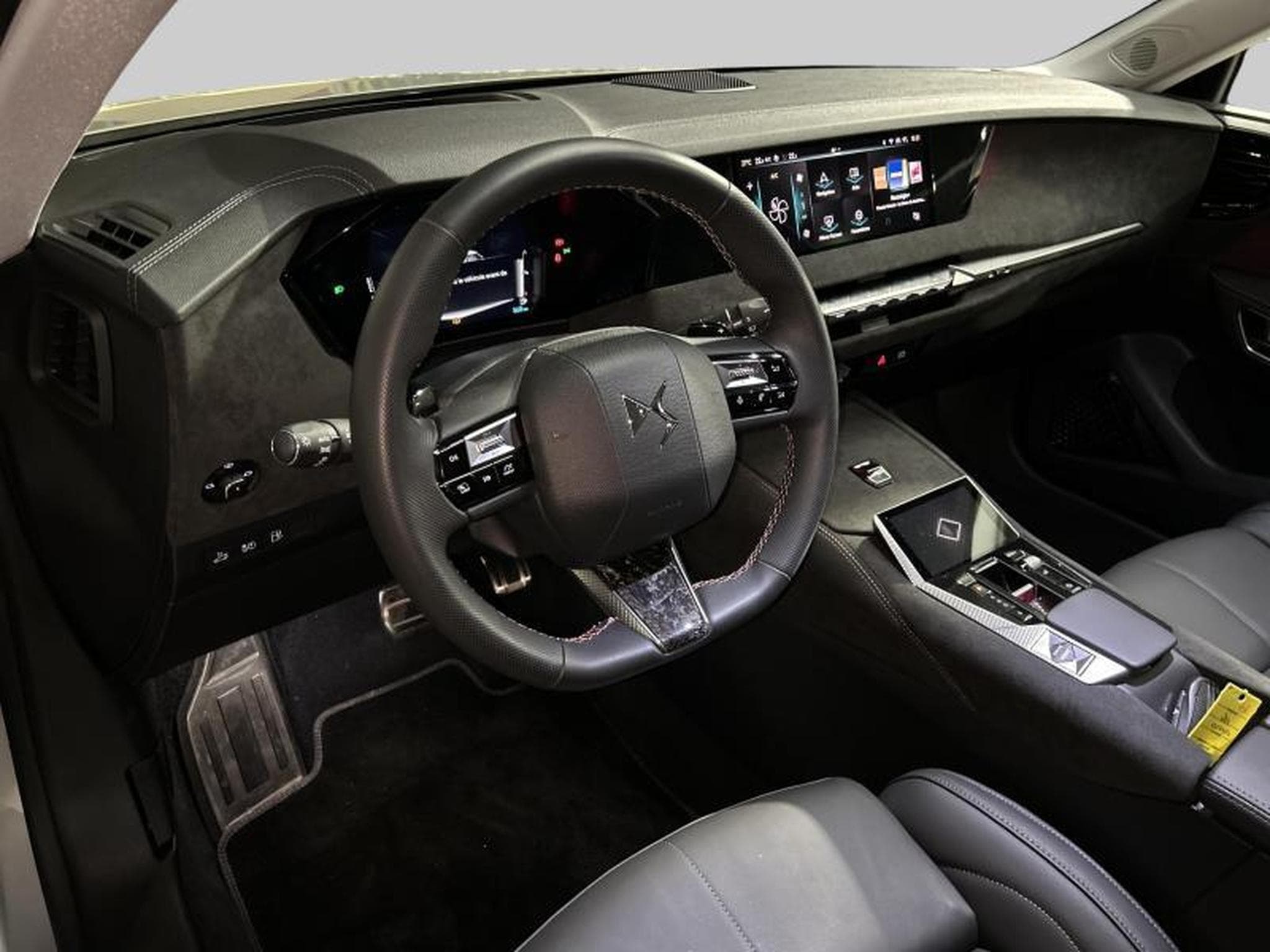 DS Automobiles DS4 DS4 Performance Line + (2022) - Foto 10