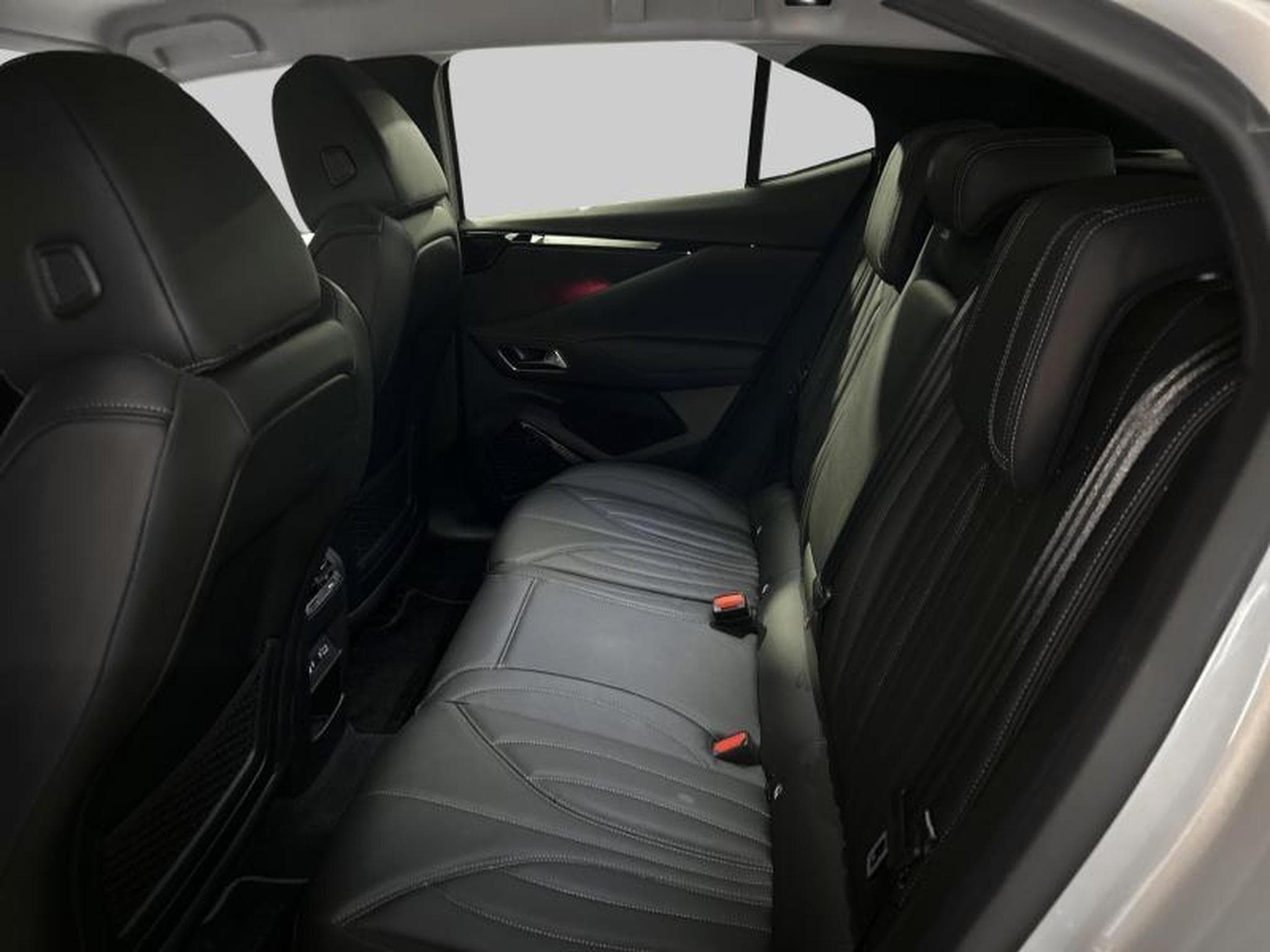 DS Automobiles DS4 DS4 Performance Line + (2022) - Foto 19