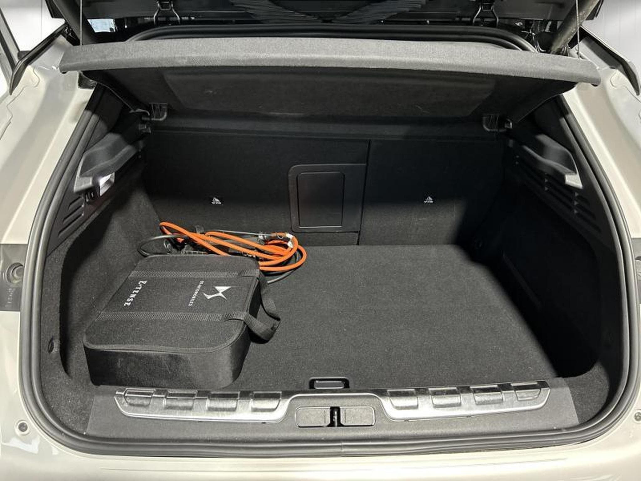 DS Automobiles DS4 DS4 Performance Line + (2022) - Foto 20