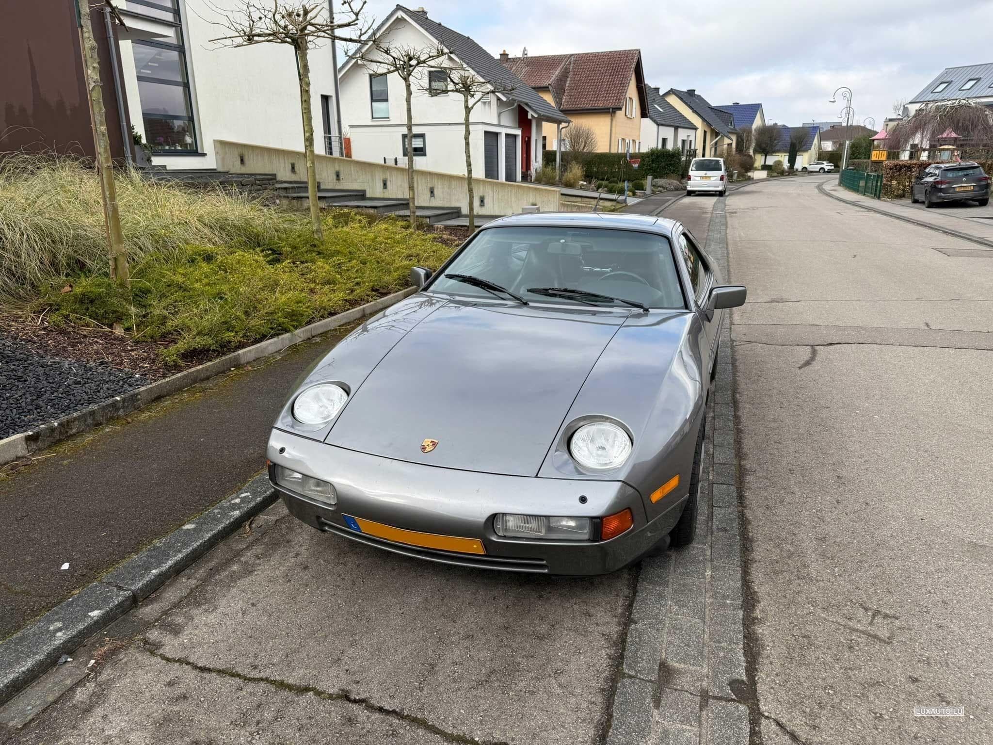 Porsche 928 928 S4 (1989) - Photo 1