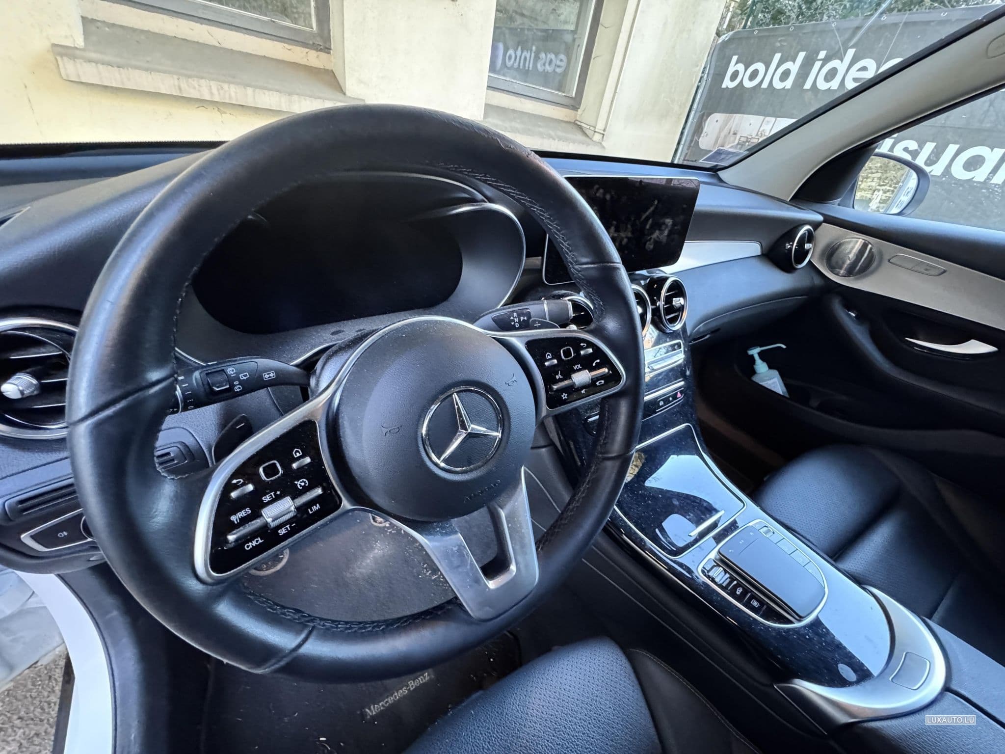 Mercedes GLC 300 e 4MATIC (2021) - Foto 9