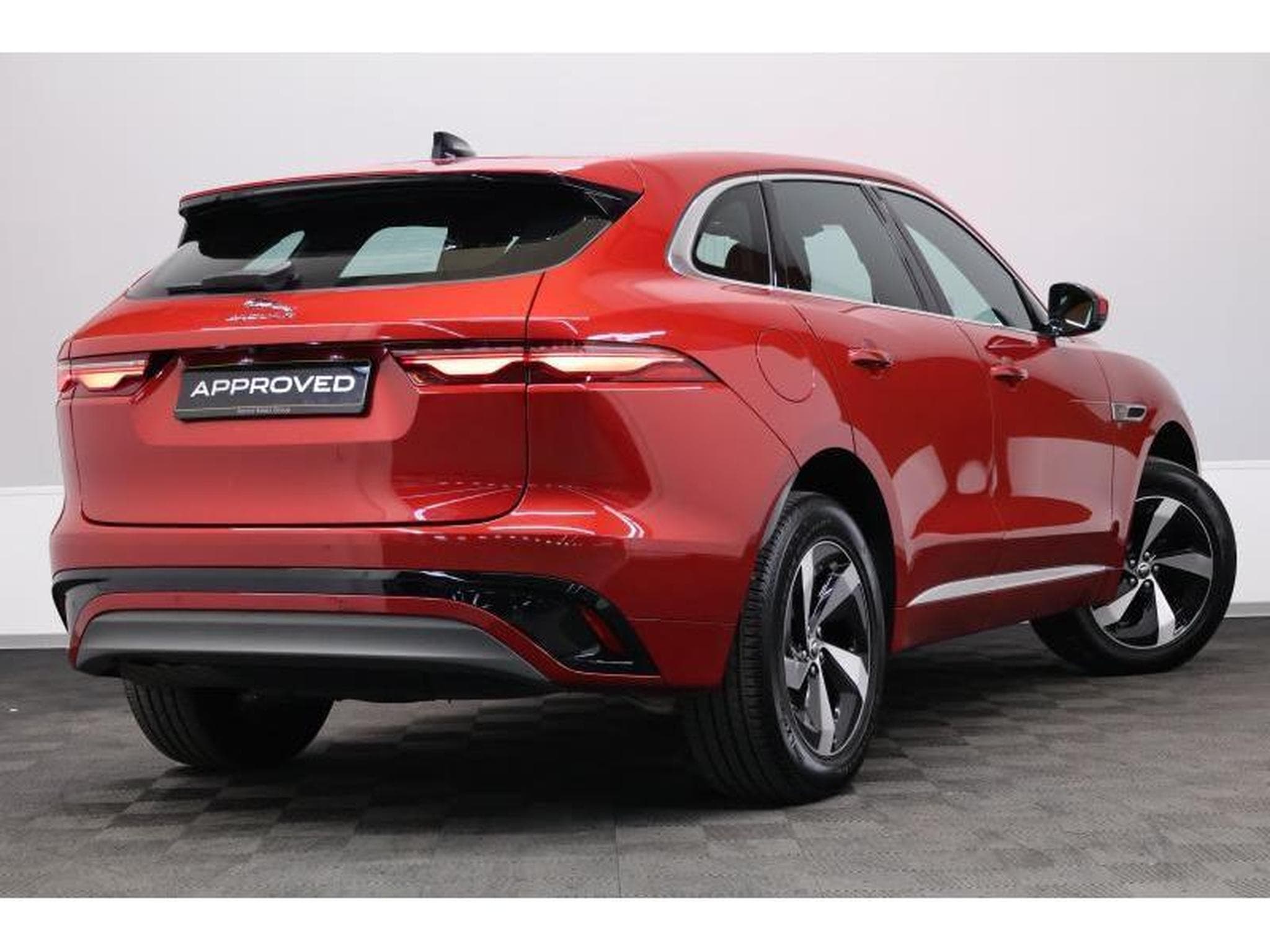 Jaguar F-Pace D165 S AWD Auto (2024) - Photo 4