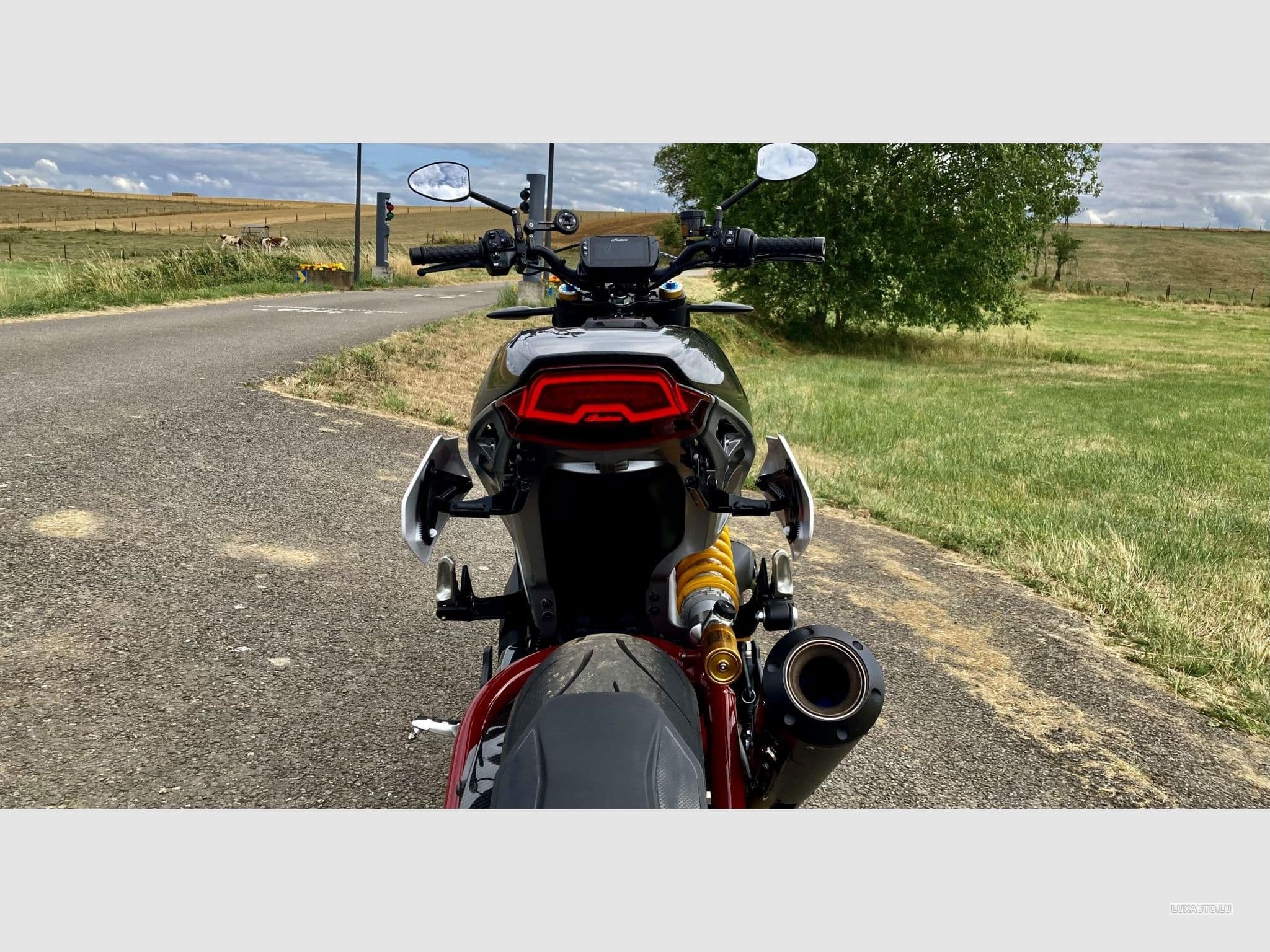 Indian FTR Carbon R (2022) - Photo 7