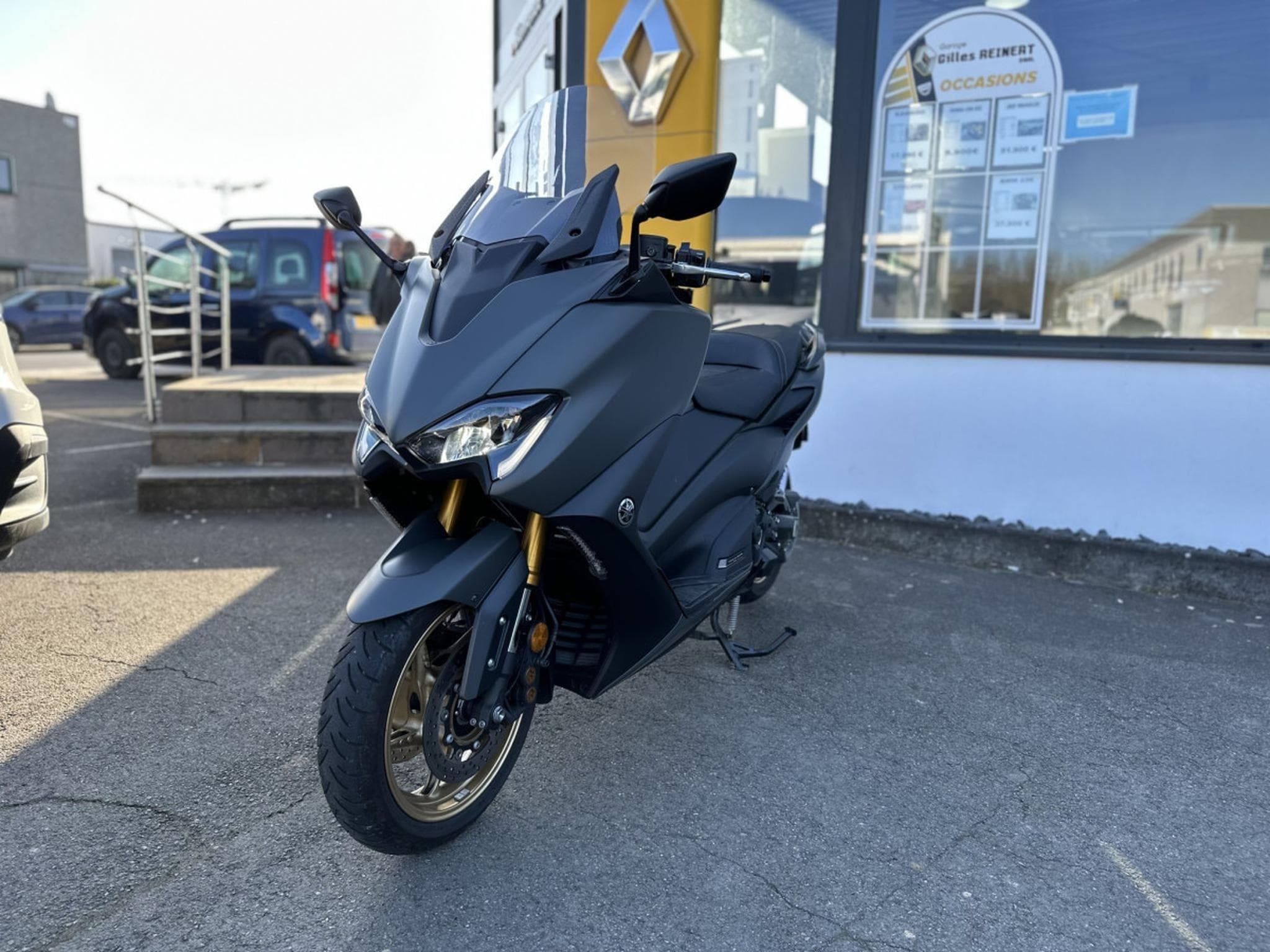 Yamaha T-Max TECH (2021) - Foto 1