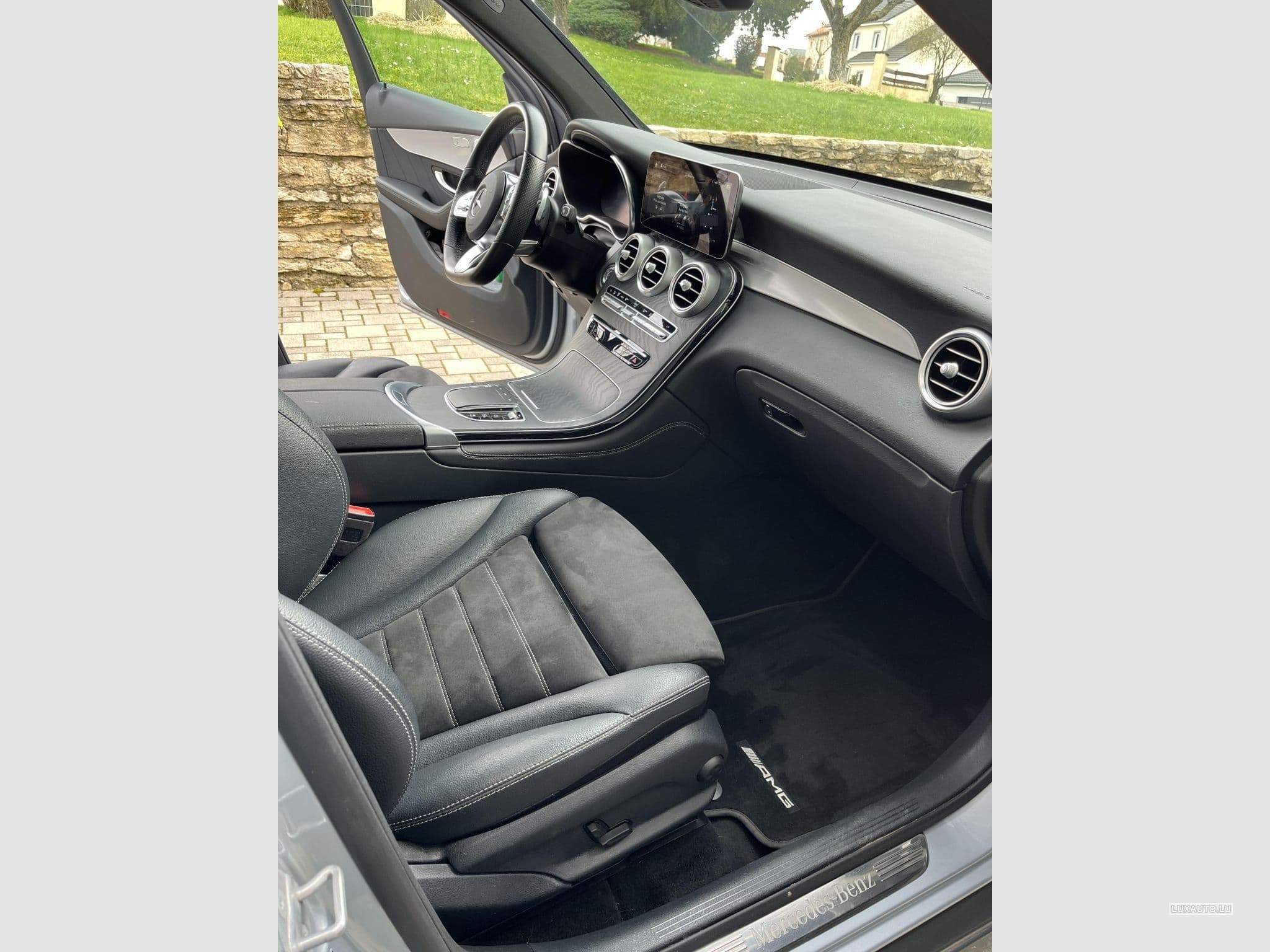 Mercedes GLC 300 AMG Line (2021) - Photo 10