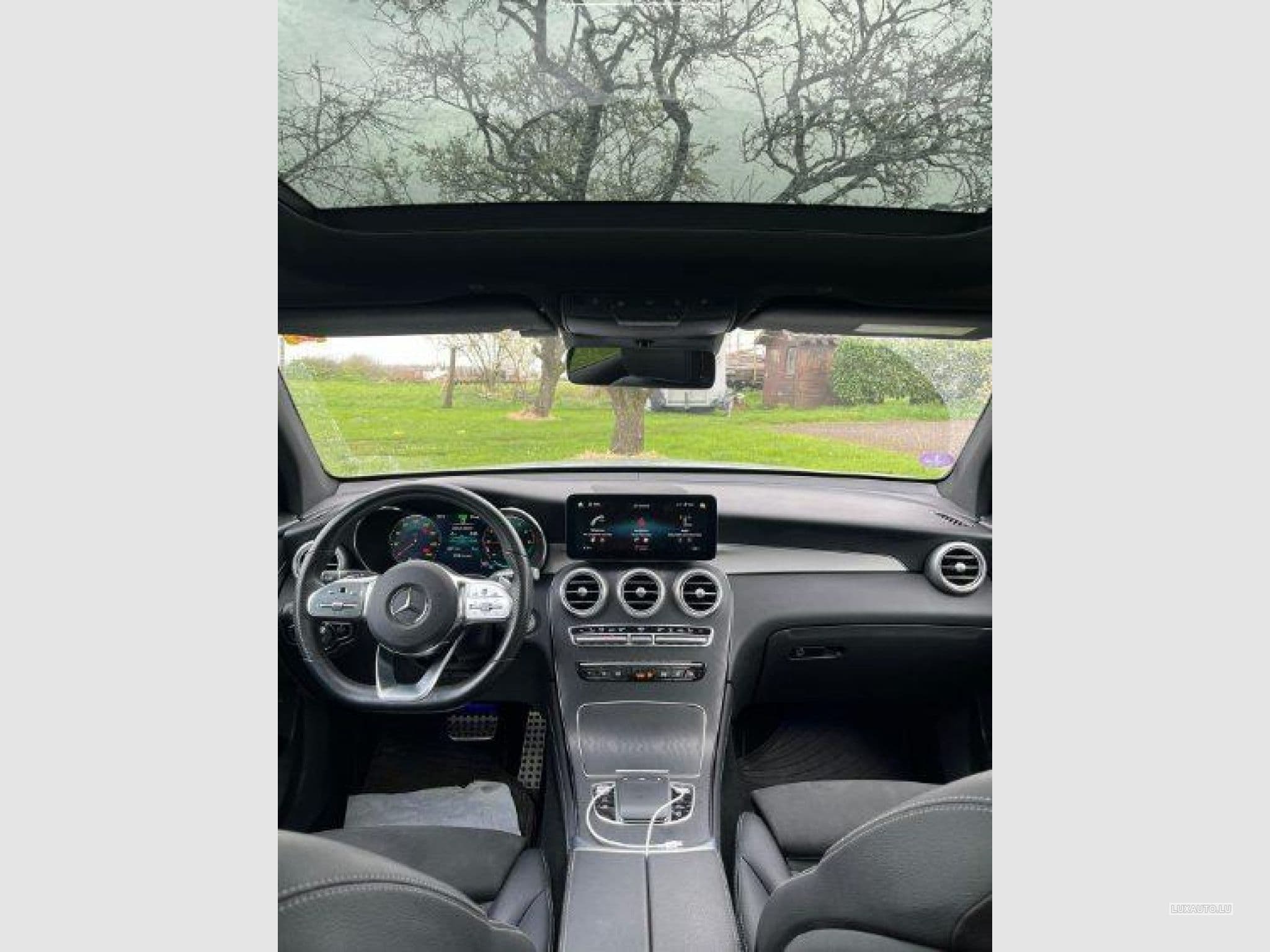 Mercedes GLC 300 AMG Line (2021) - Photo 9