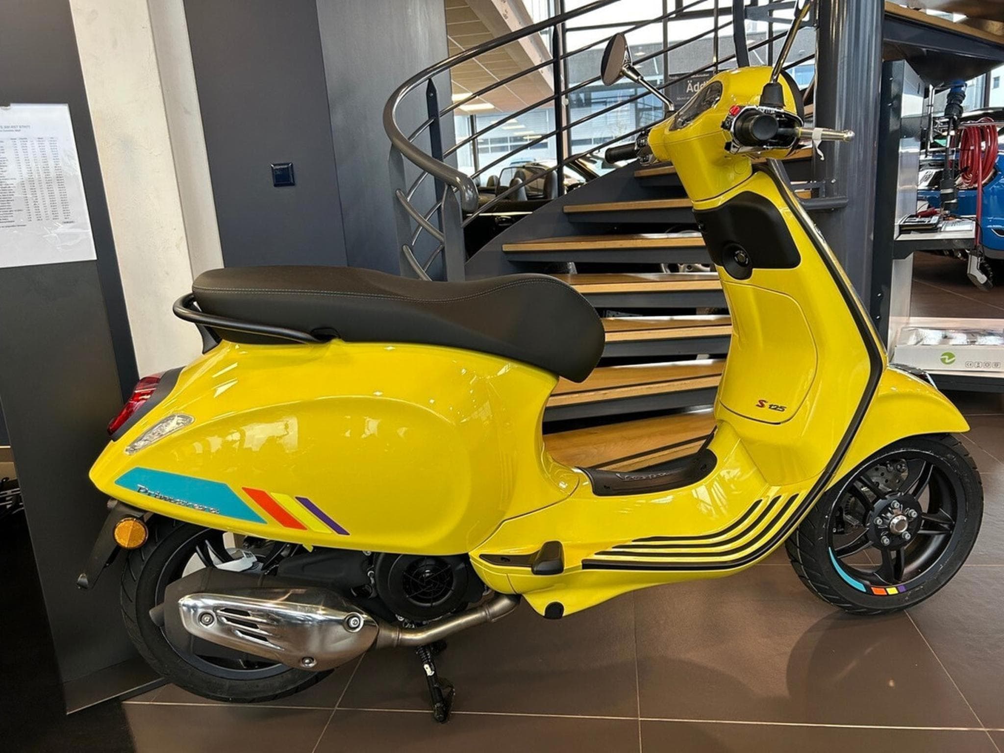Vespa Primavera S (2026) - Photo 11
