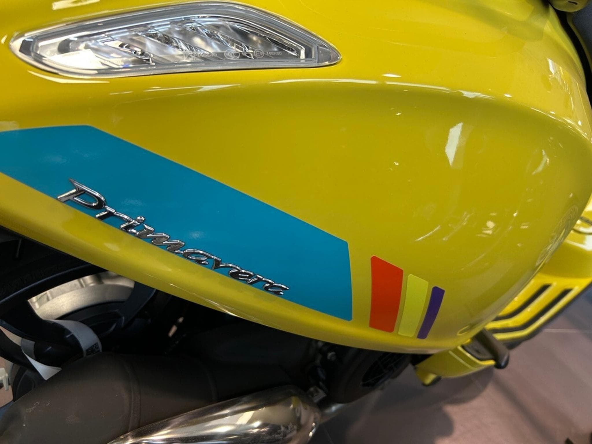 Vespa Primavera S (2026) - Photo 9