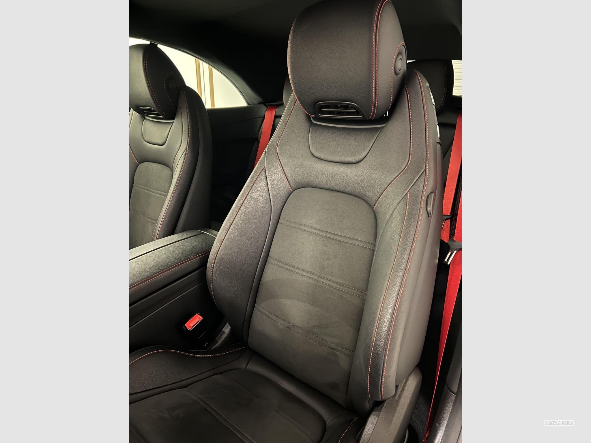 Mercedes C 200 AMG Cabriolet (2024) - Foto 3