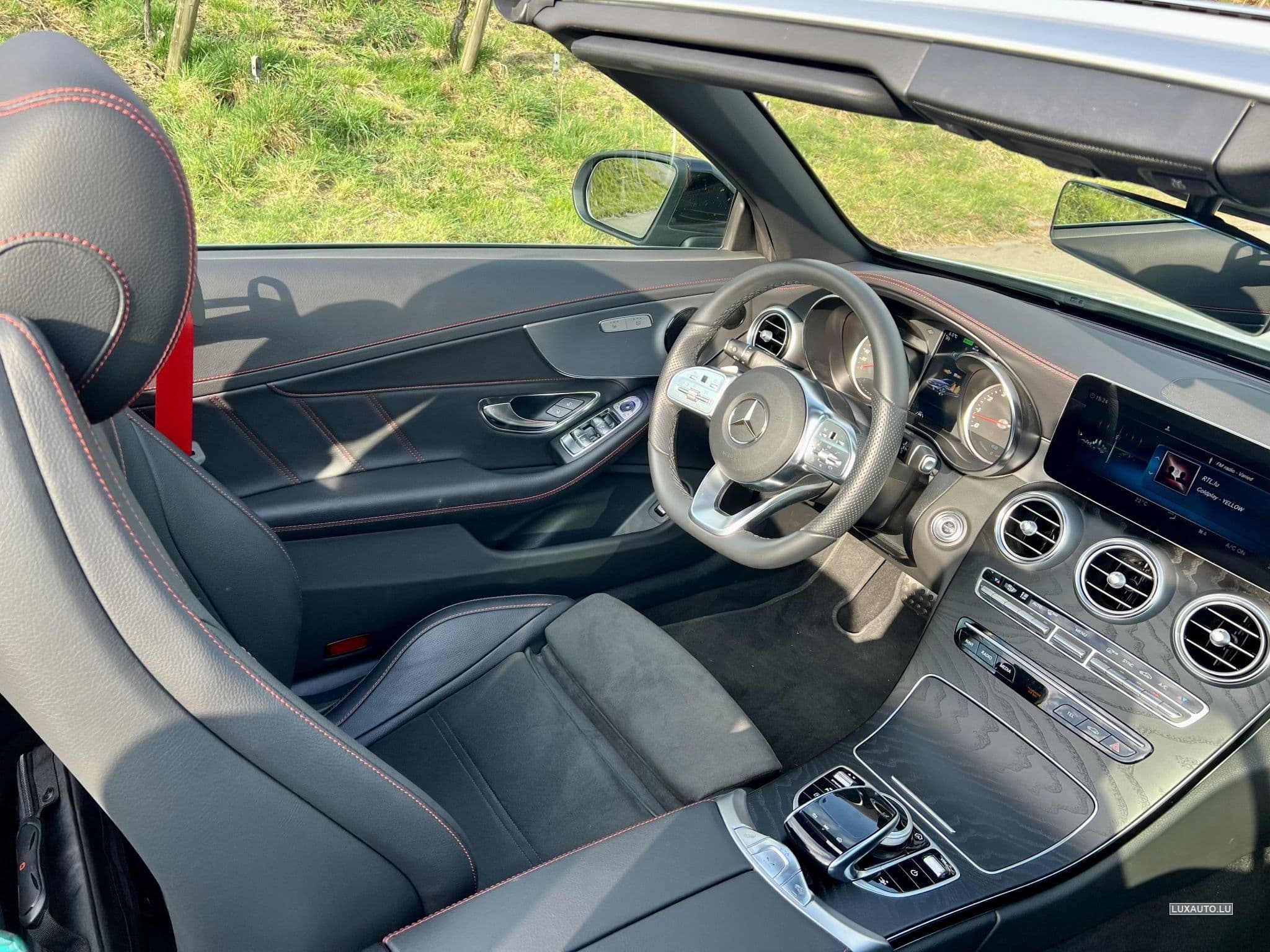 Mercedes C 200 AMG Cabriolet (2024) - Foto 9