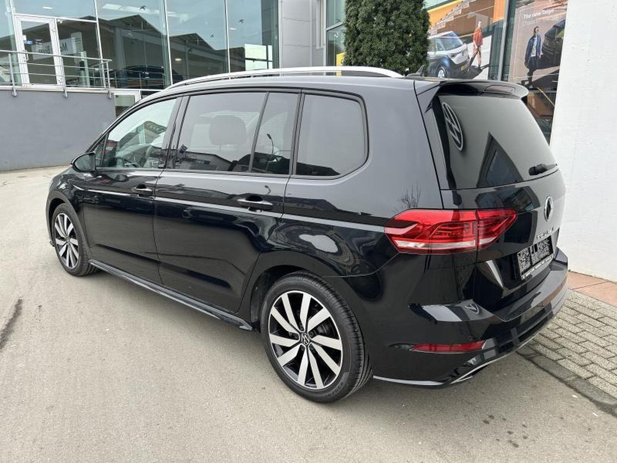 VW Touran Life 1.5 TSI DSG (2024) - Foto 5
