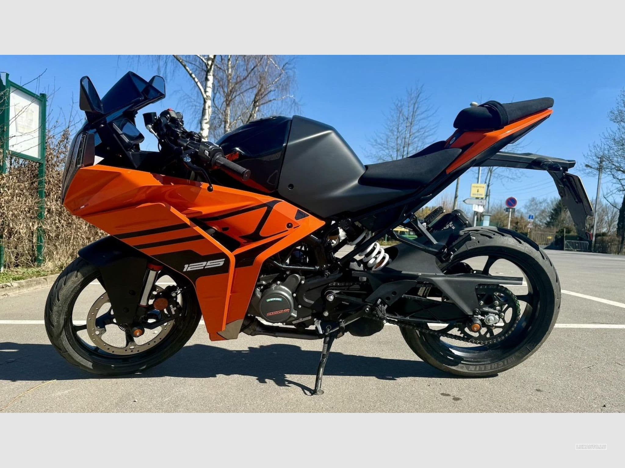 KTM RC (2024) - Foto 1
