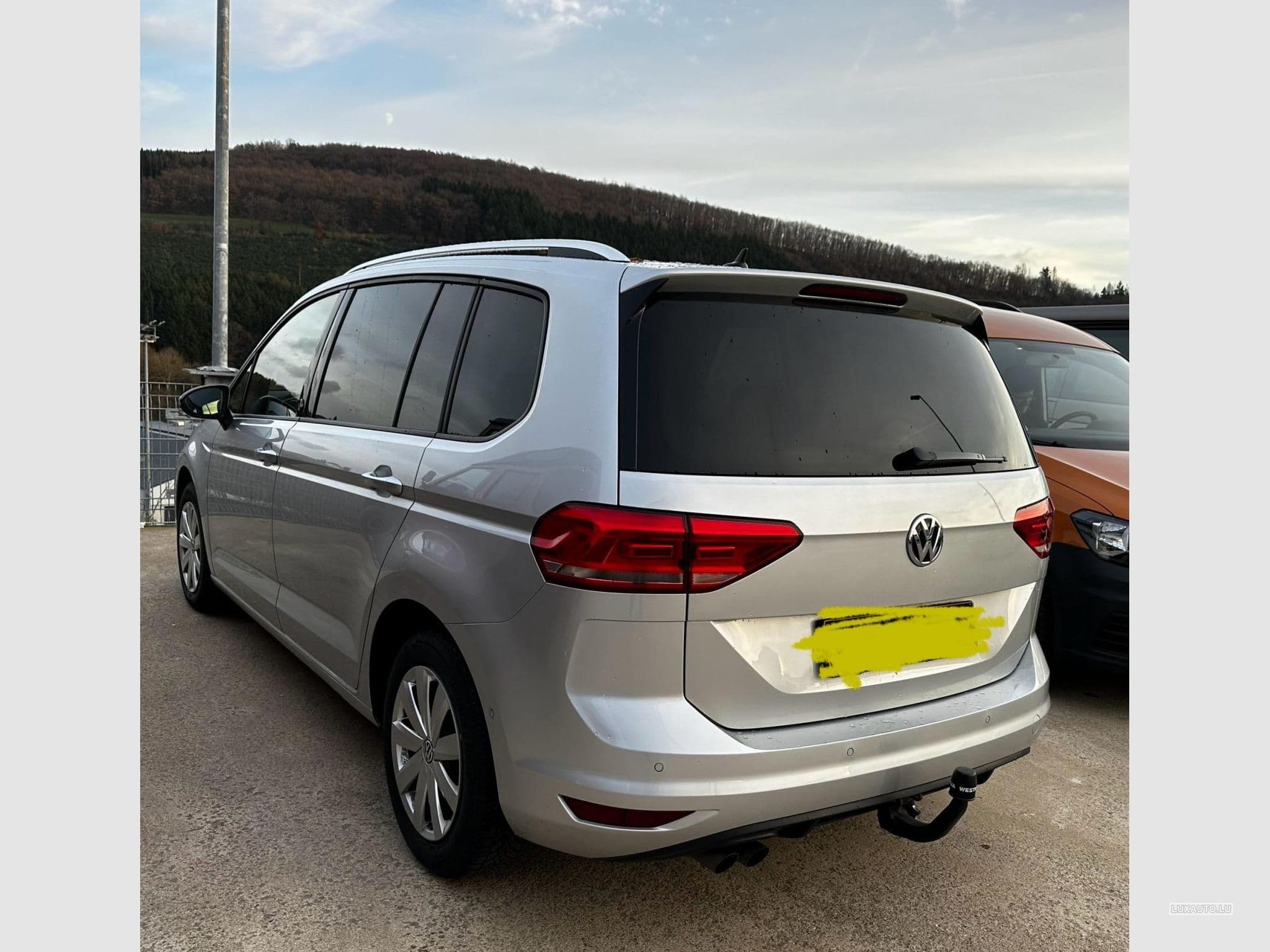 VW Touran 2.0 TDI 150 PS Sound (2017) - Foto 10