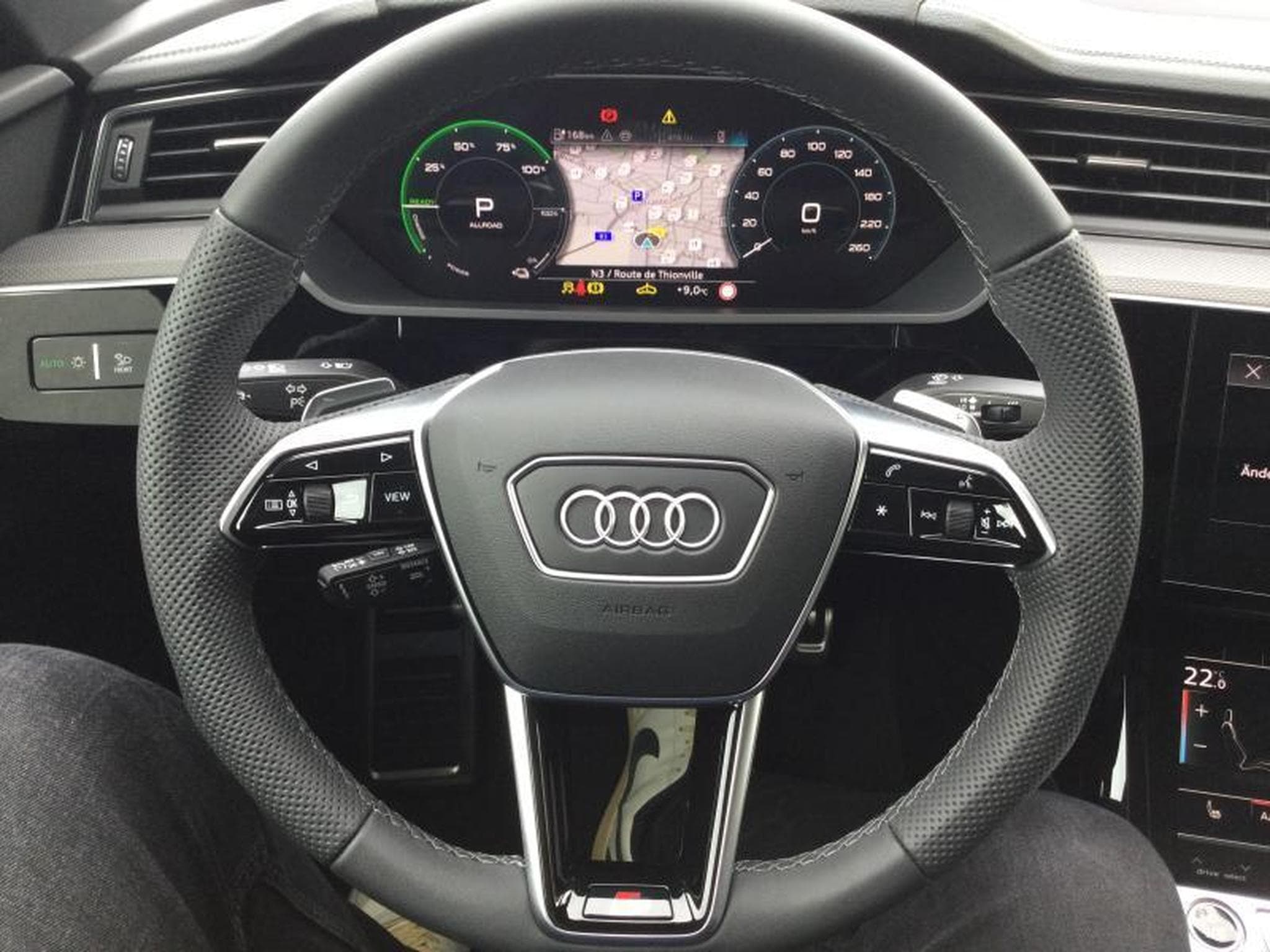 Audi Q8 Sportback e-tron s-line (2025) - Foto 14