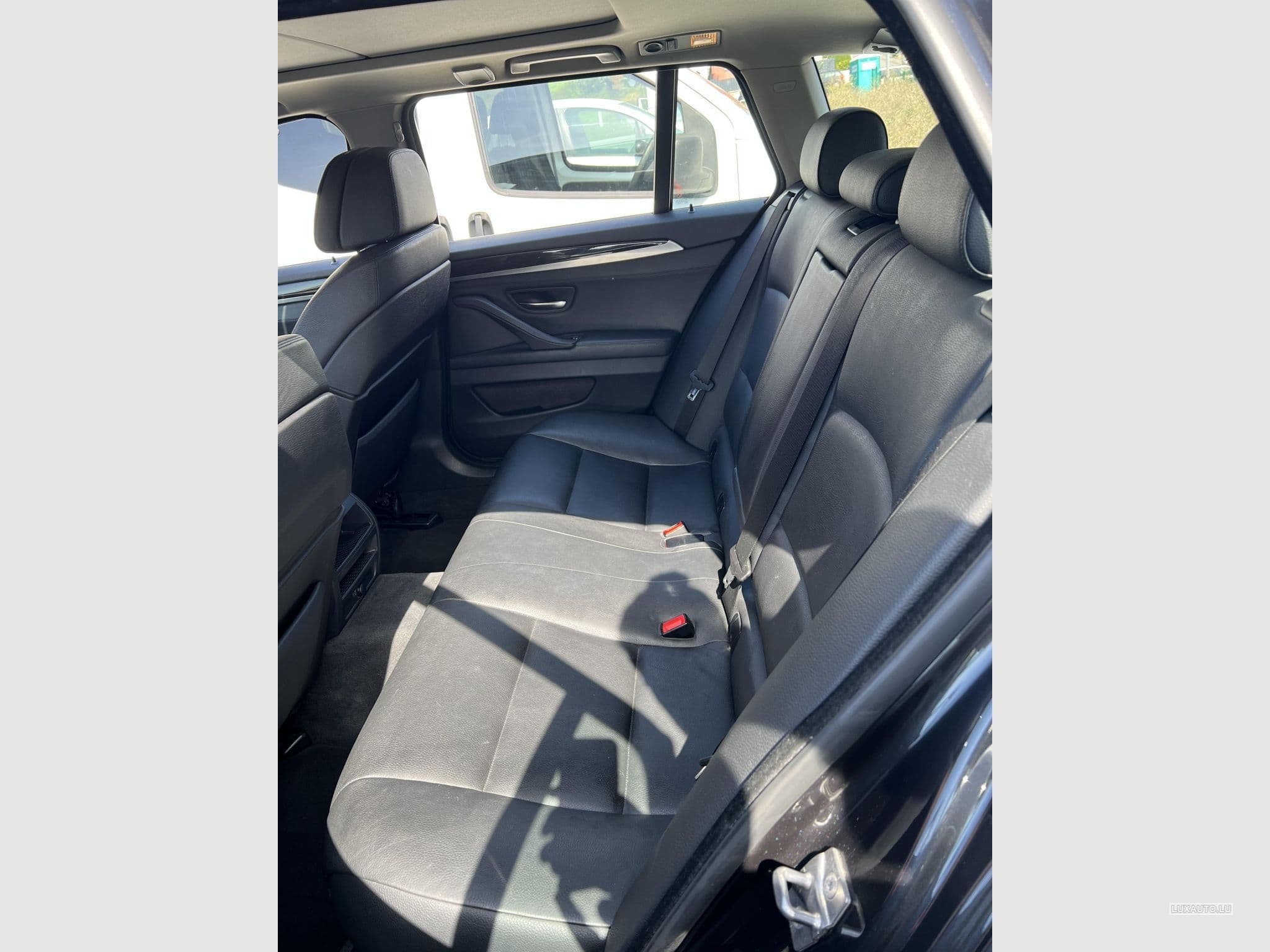 BMW 525 (2011) - Foto 11