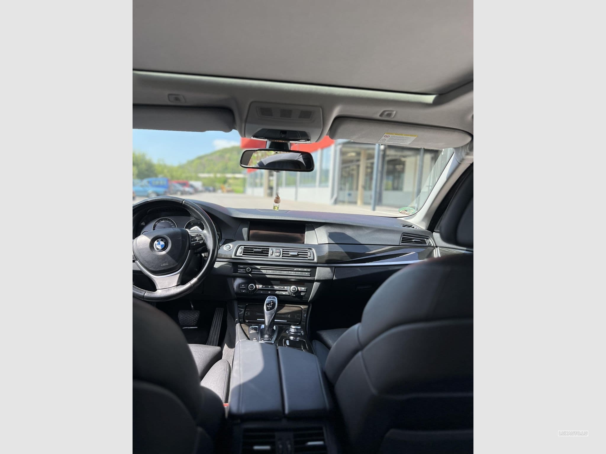 BMW 525 (2011) - Foto 9