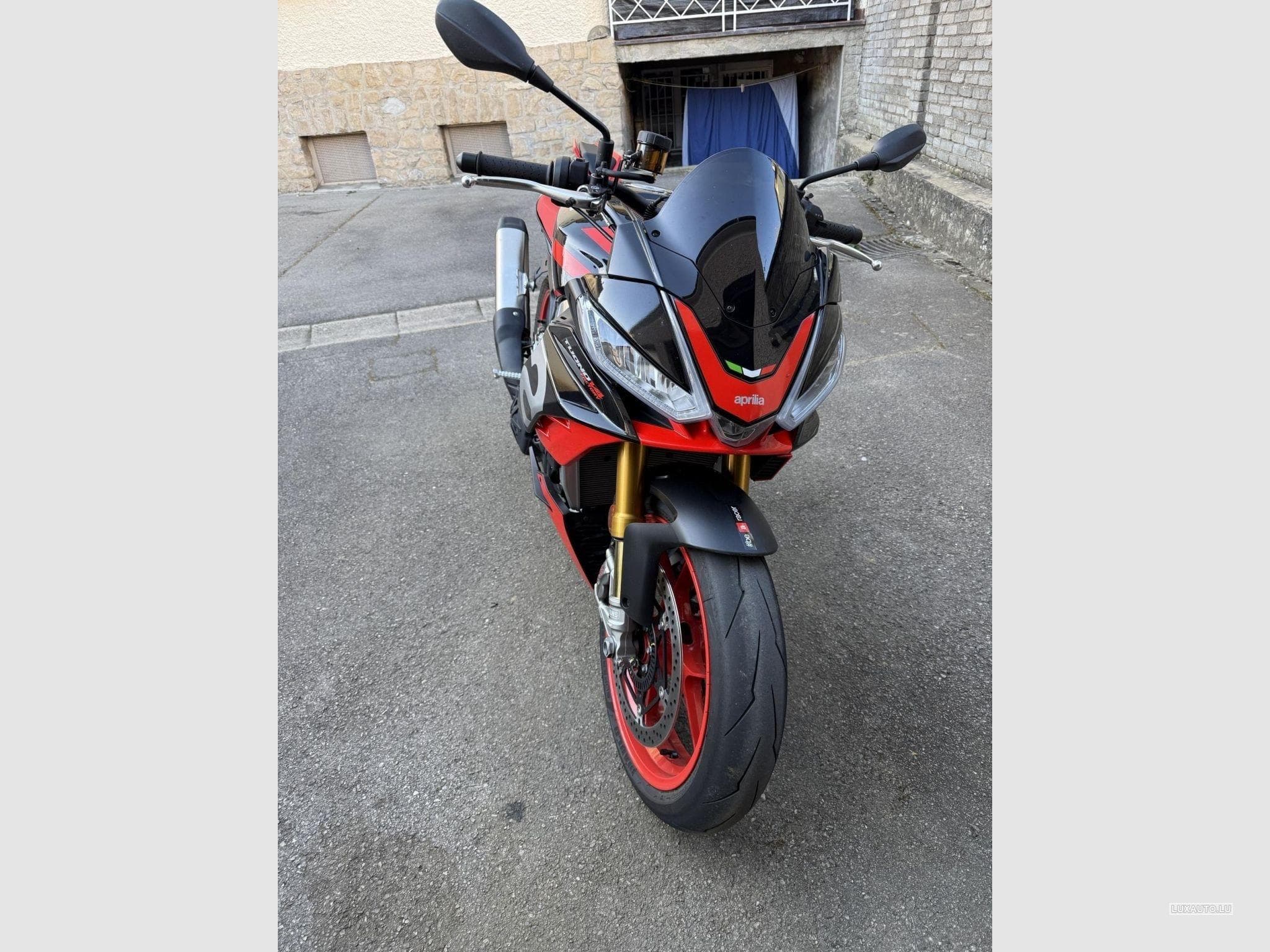 Aprilia Tuono Factory (2023) - Photo 2