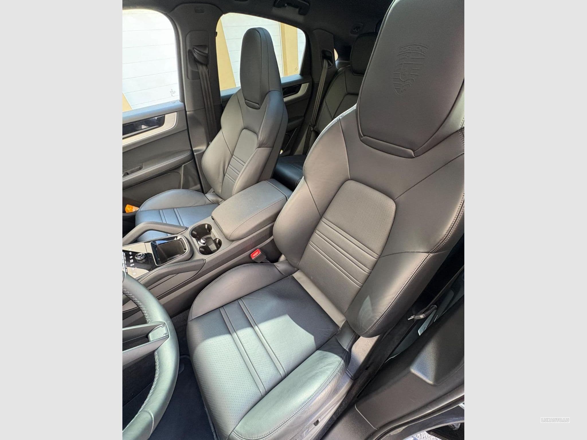 Porsche Cayenne Coupe FACELIFT E-Hybrid / PANO / Bose / Écran Passager (2024) - Foto 6