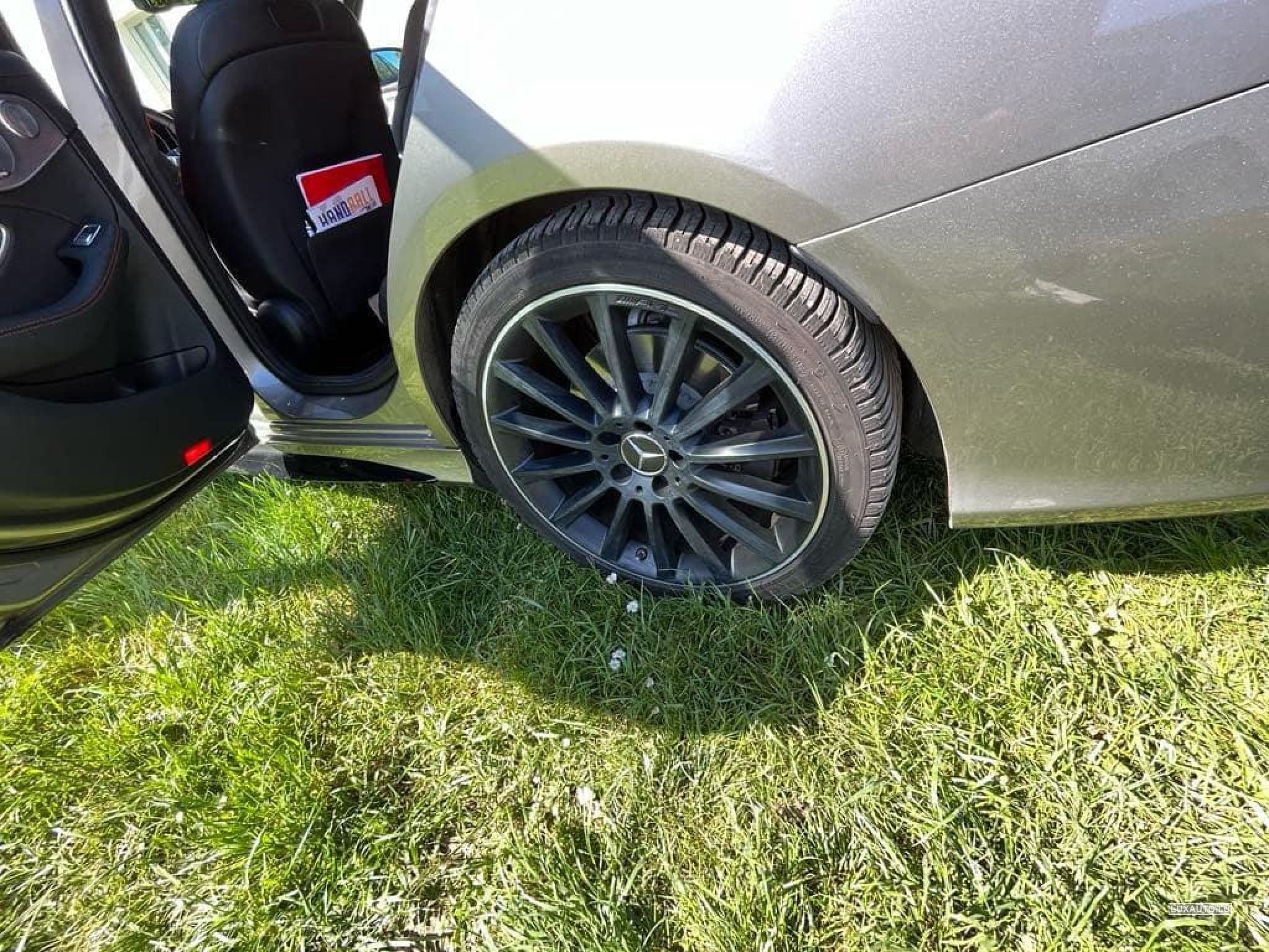 Mercedes C 43 AMG (2020) - Photo 9