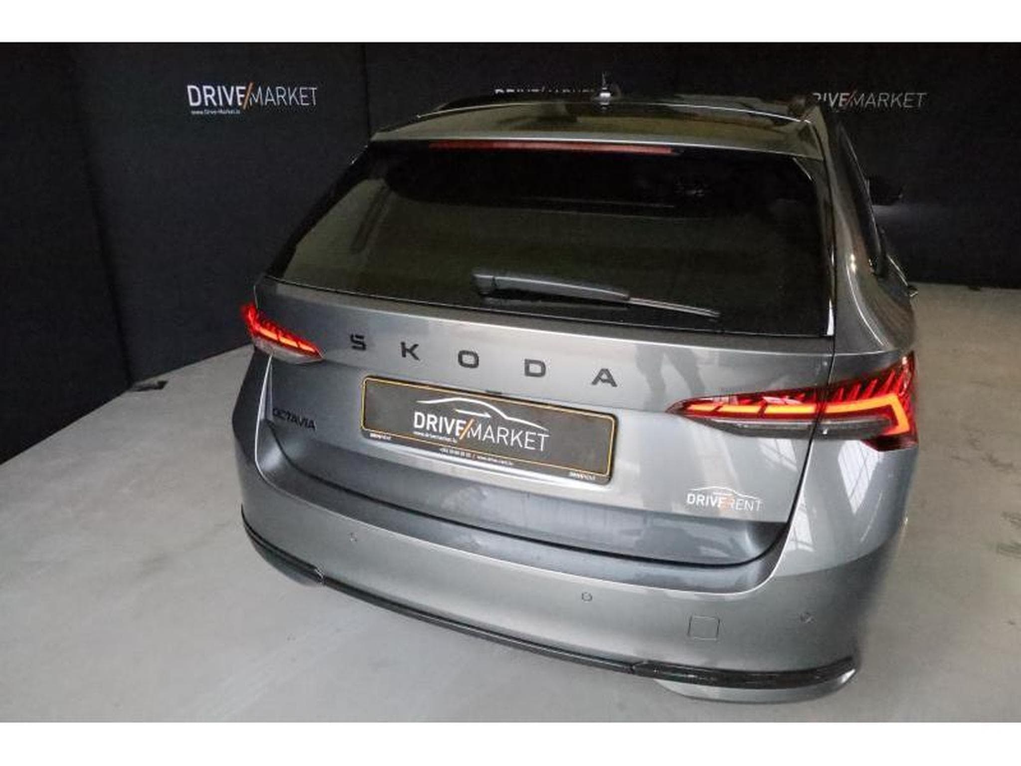 Skoda Octavia Sportline (2024) - Photo 8