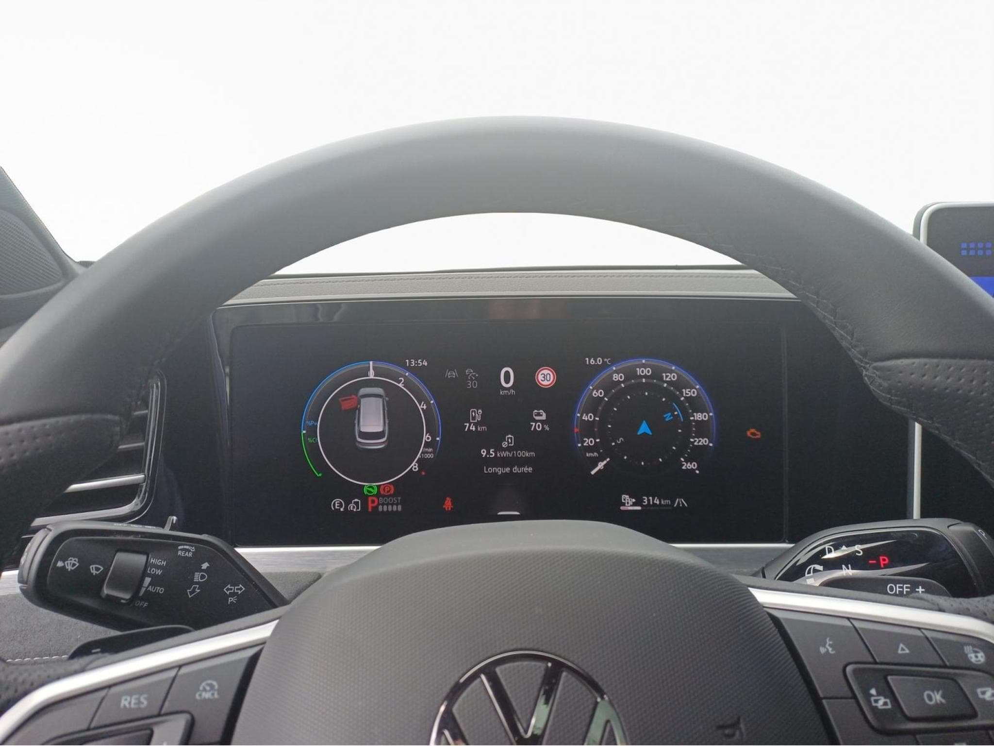 VW Passat R-Line (2025) - Foto 11