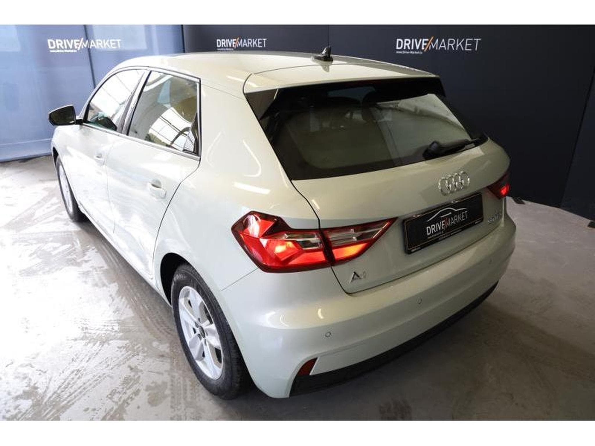 Audi A1 Sportback S Line (2024) - Photo 12