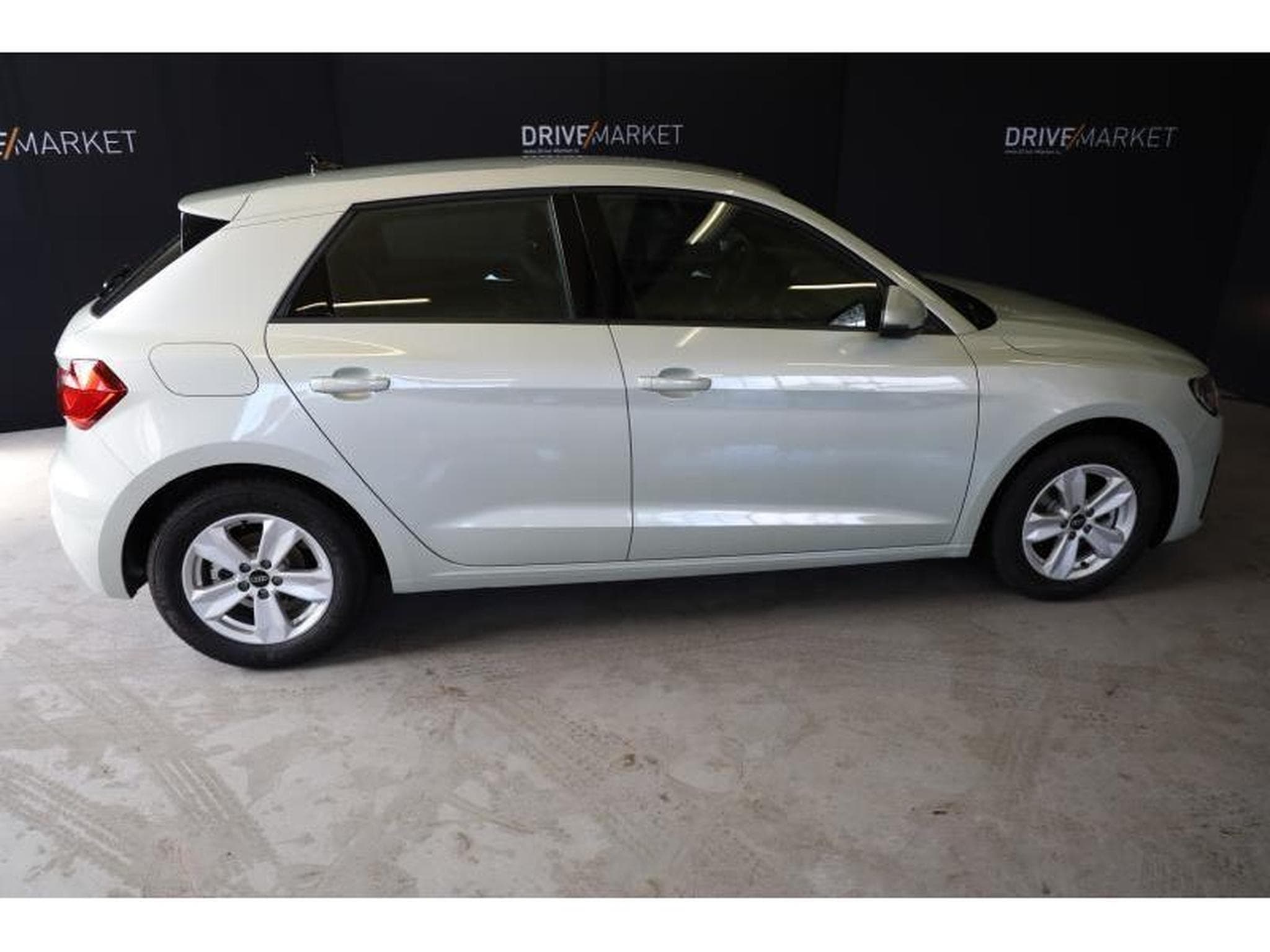 Audi A1 Sportback S Line (2024) - Photo 13